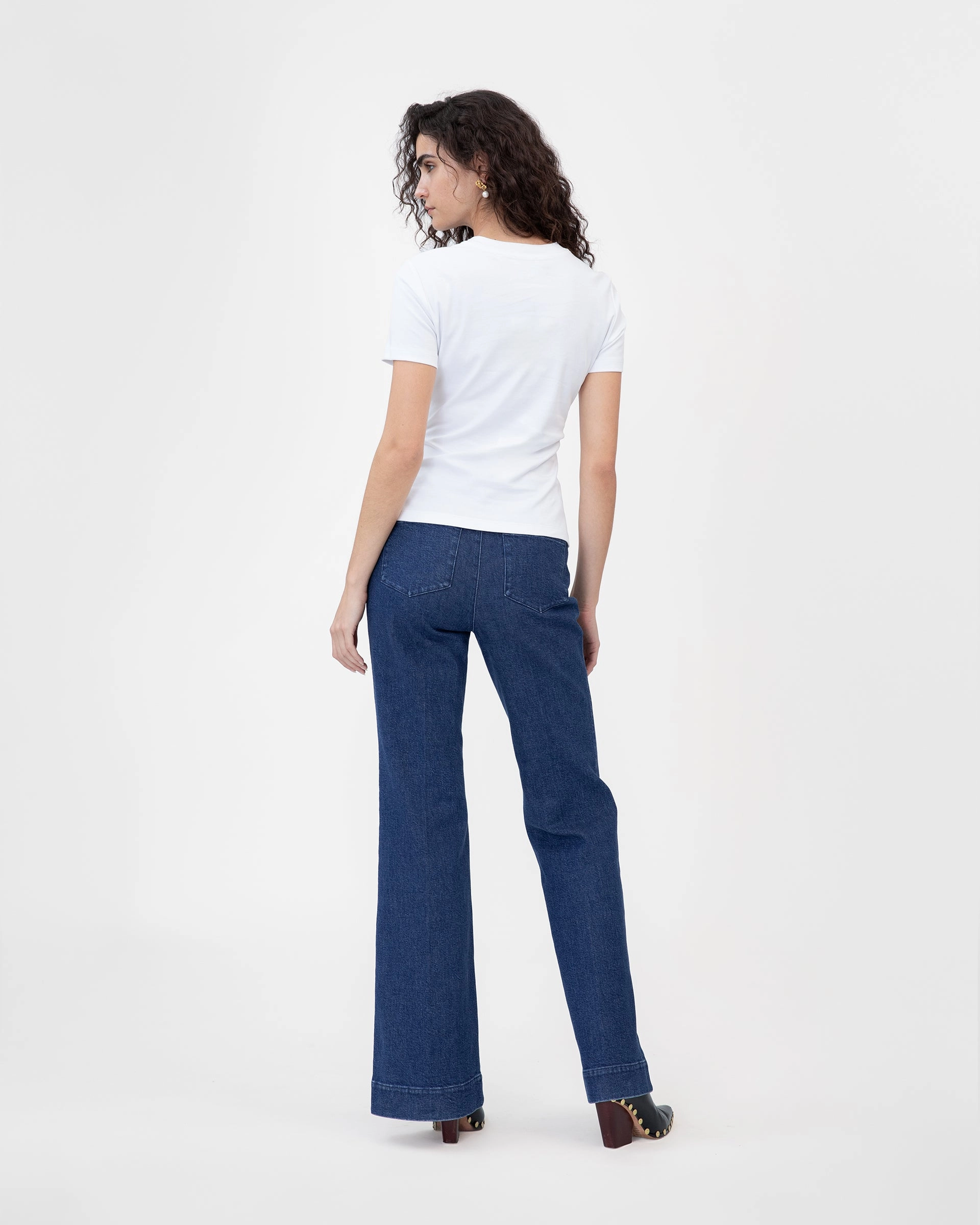 Kelsey Top Minimalist Styling Ribbed Hem