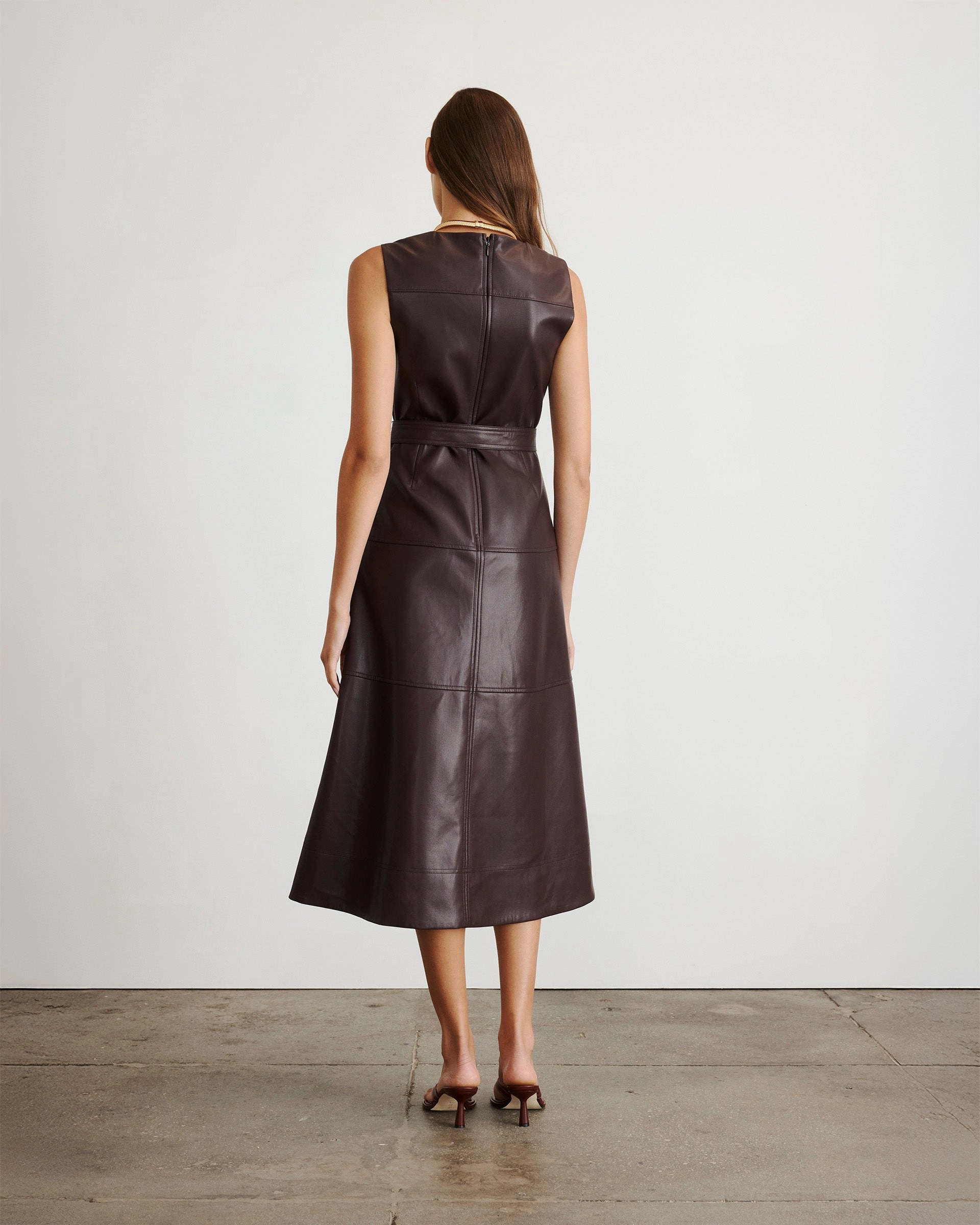 Reinella Dress Crisp Silhouette Natural Feel