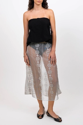 Casual Look Lace Skirt (Sizes S)