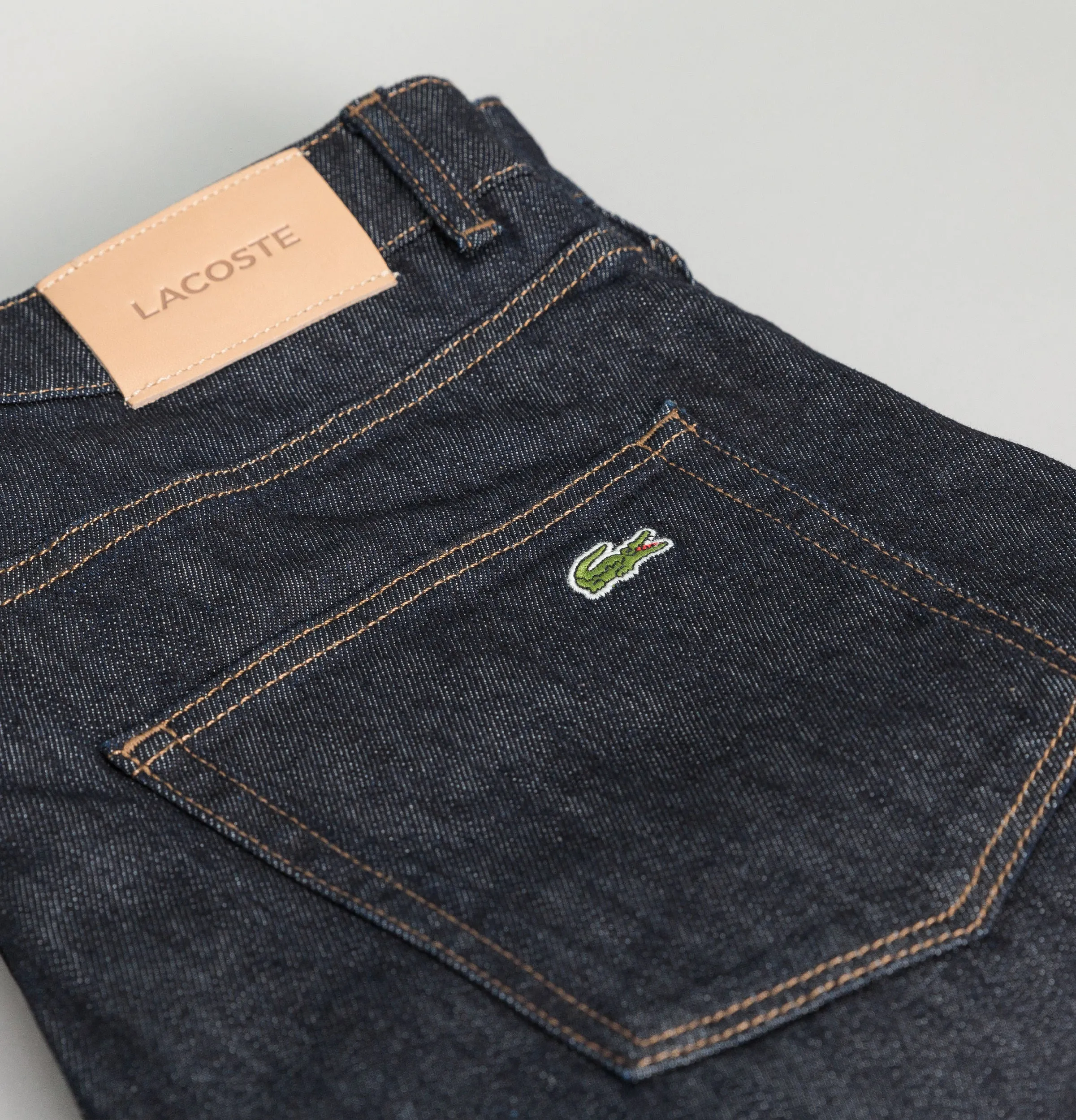 Lacoste Slim Fit Jeans