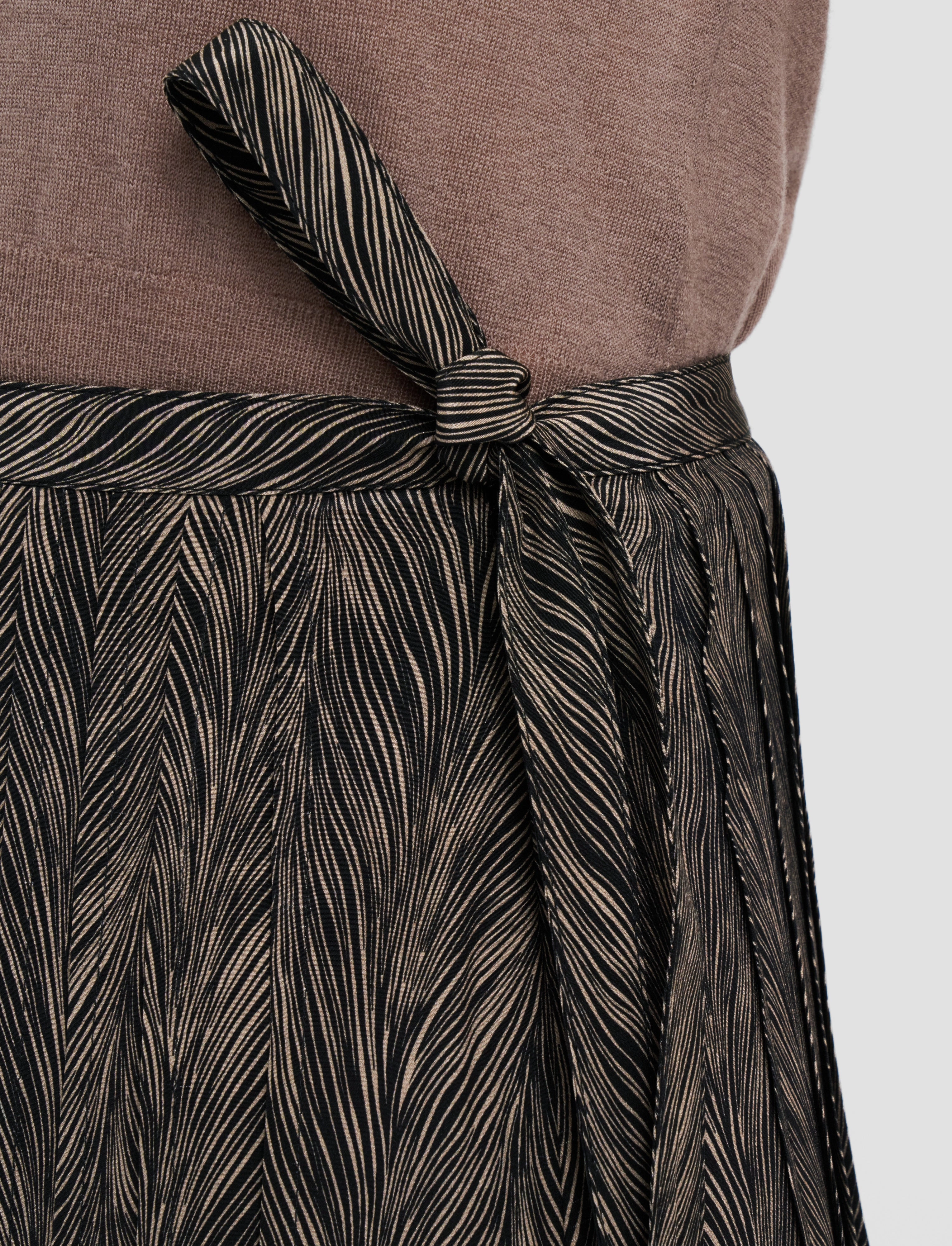 Lavy Crepe de Chine Print Silk Skirt Local Artisan All Occasion