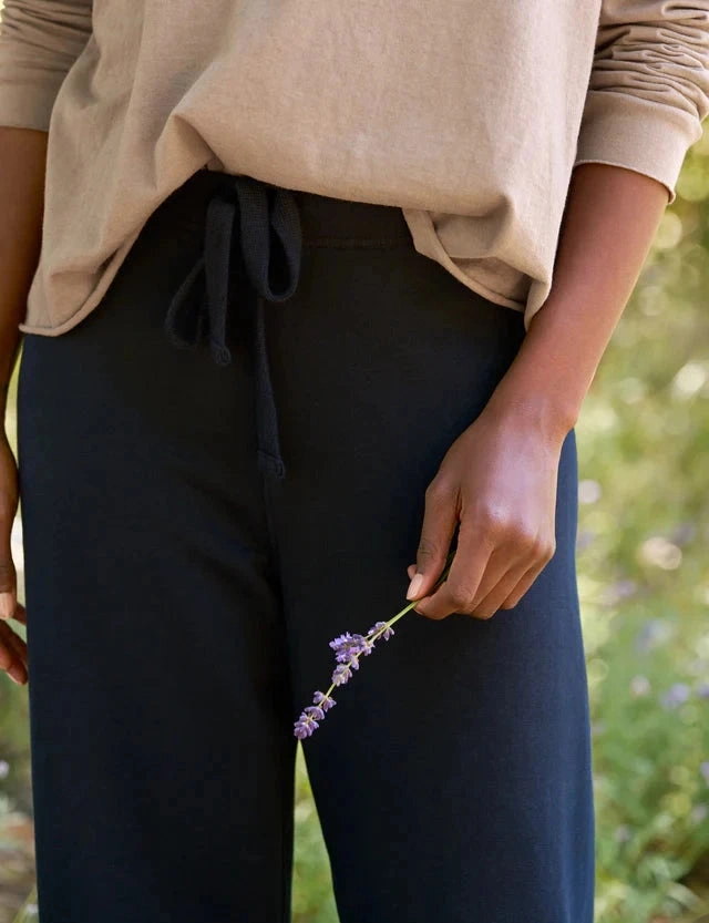 Seamless Waist Technology No Chafe Catherine Full-Length Favorite Sweatpant British Roll Navy
