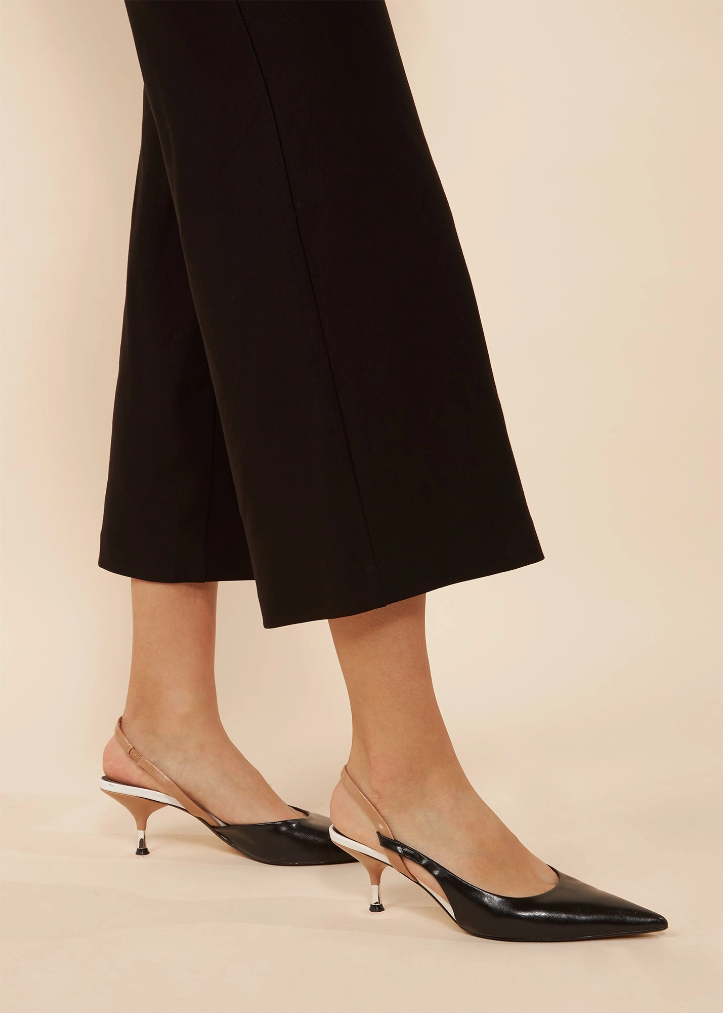 MultiPocket Comfy Flex Carrie Black Ponte Wide Leg