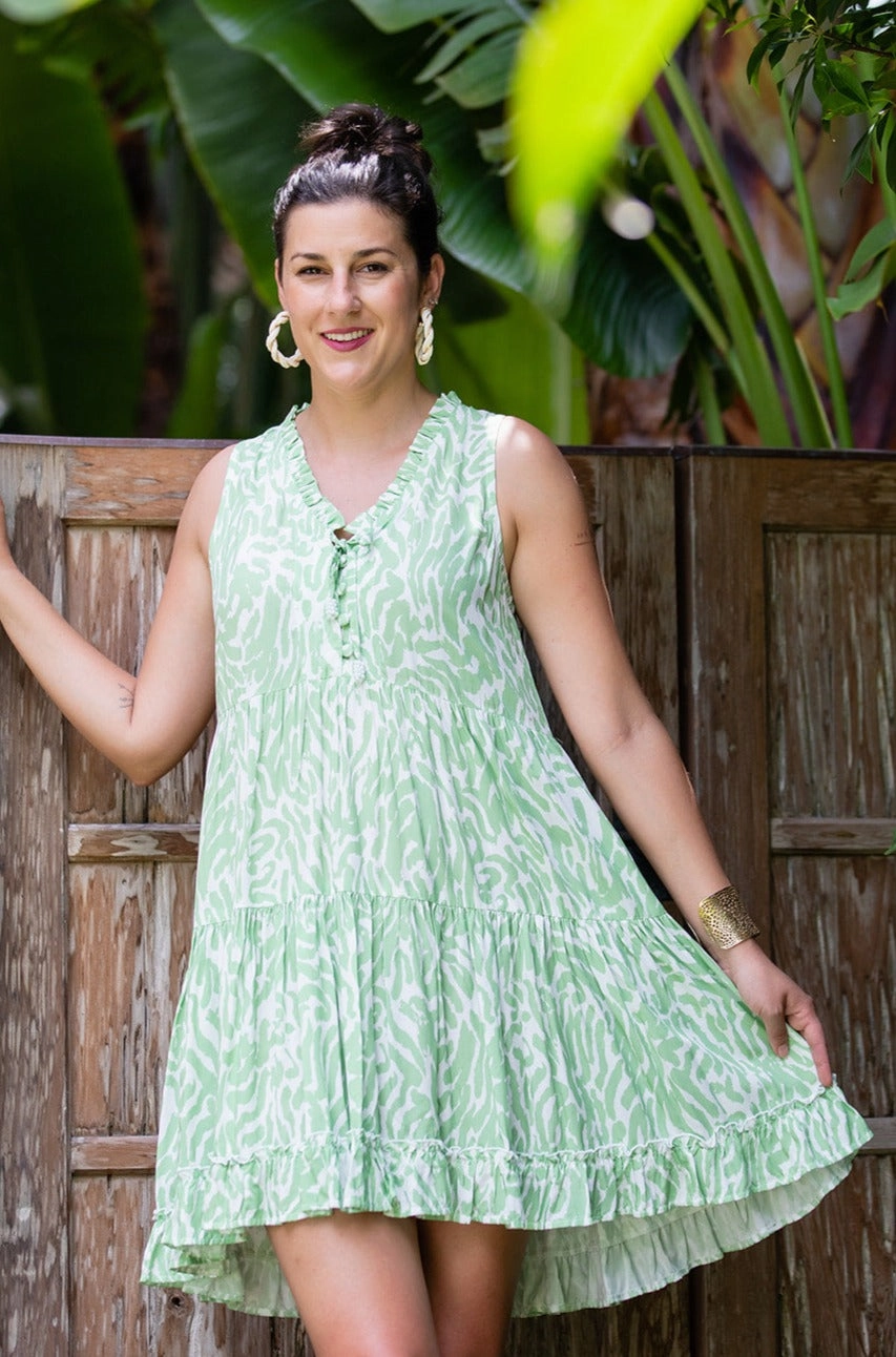 Simplistic Mood Kaia Dress Short / Green Zebra