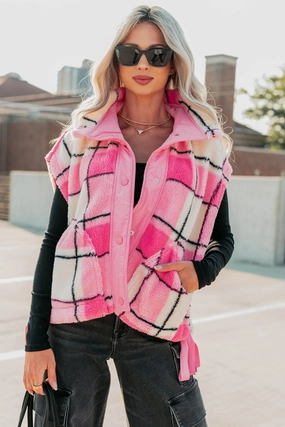 TemperatureRegulating Material Let It All Go Plaid Fleece Vest (Pink)