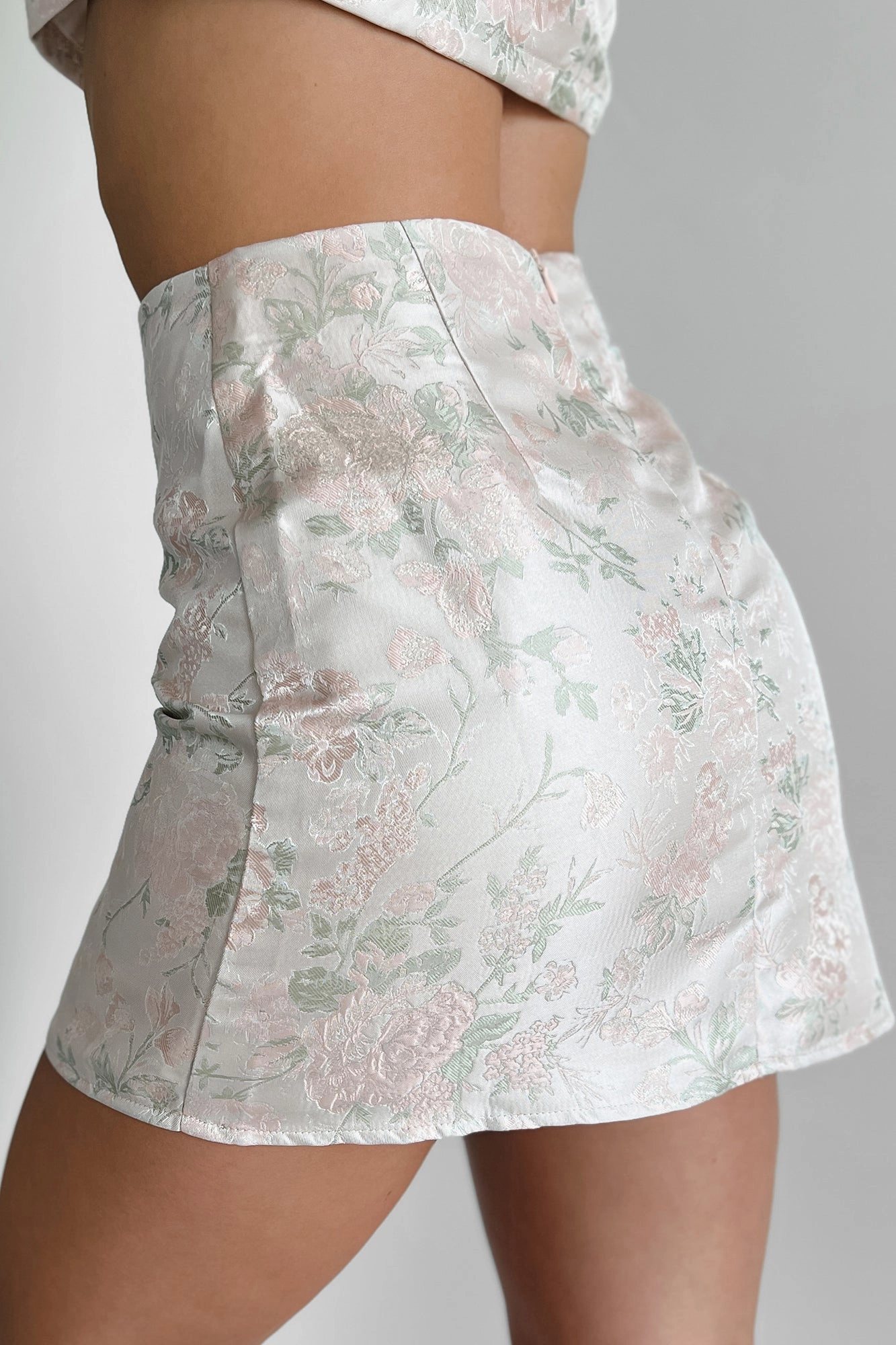 party look Lifetime Of Love Floral Jacquard Mini Skirt (Blush/Green)