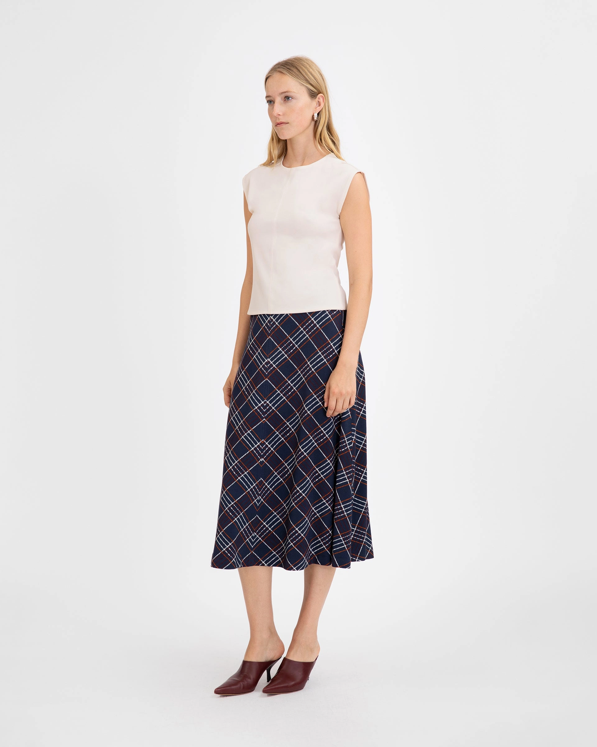 Rosalind Top Self Cleaning Coating Snag Resistant Fabric