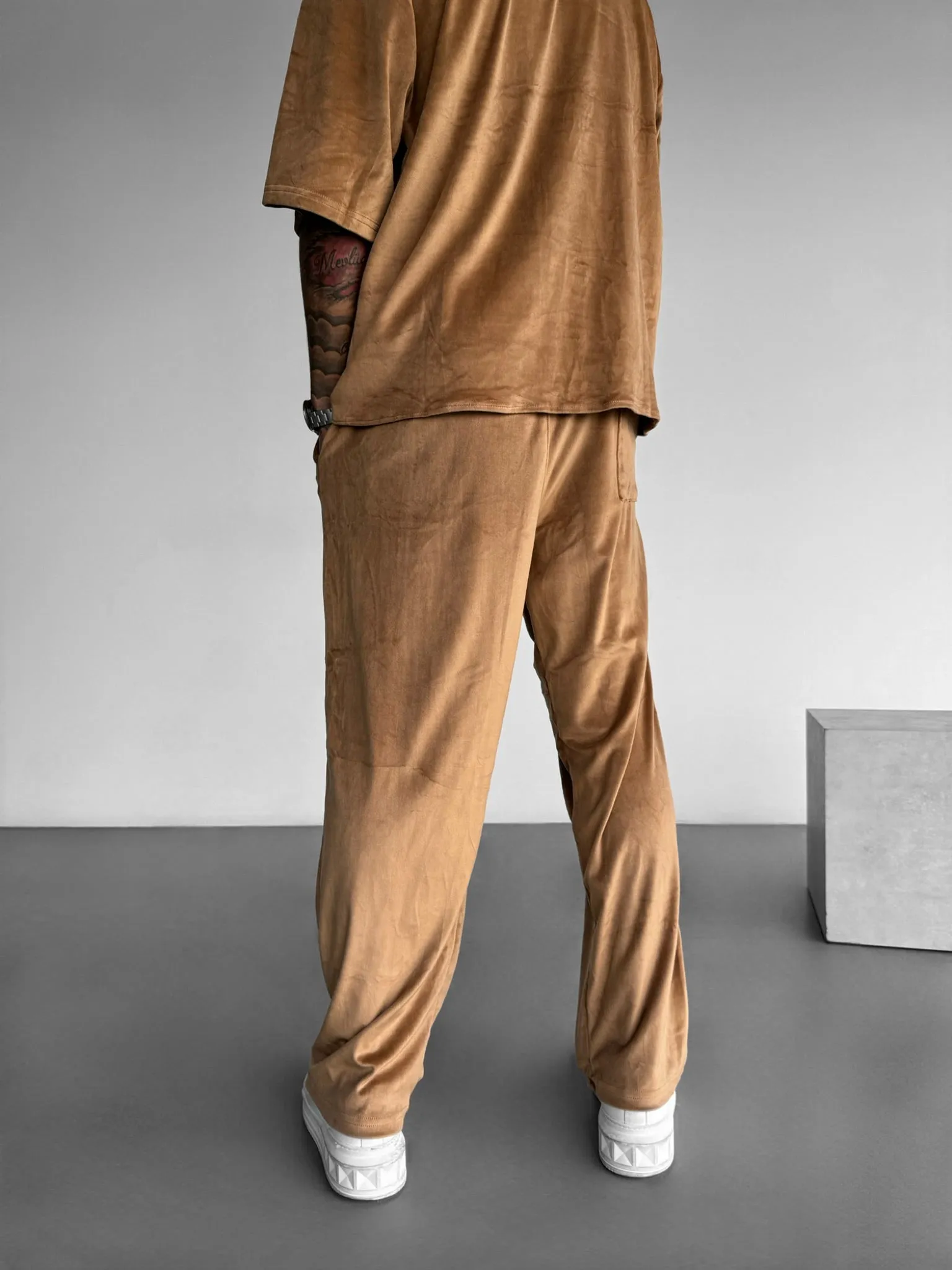 Loose Fit Velvet Trousers - Camel