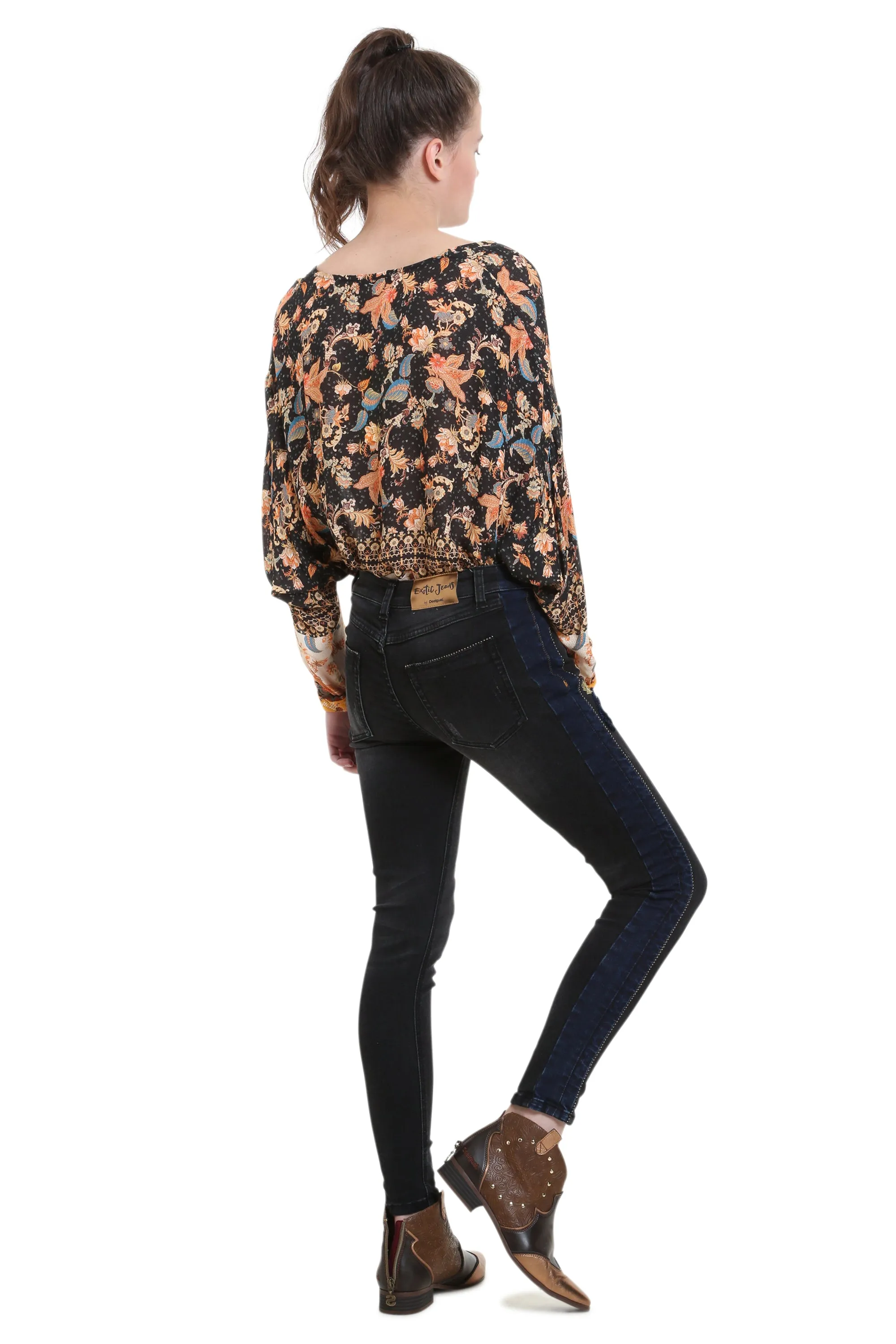 Lorena Denim Jeans Desigual Style 18WWDD49