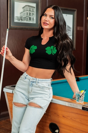 Vintage Shirt Luck Of The Irish Graphic Crop Tee (Black)