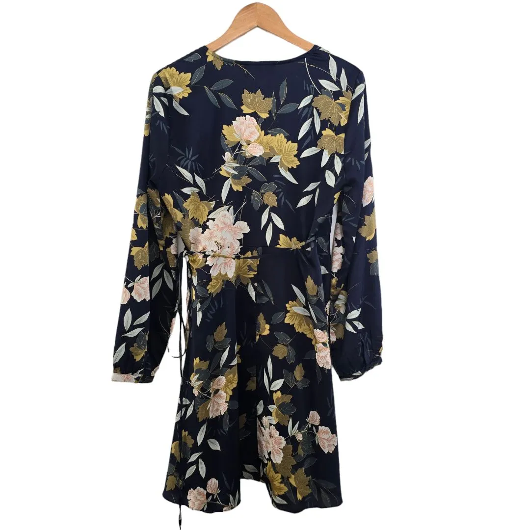 Lulus blue floral wrap dress, Size Large