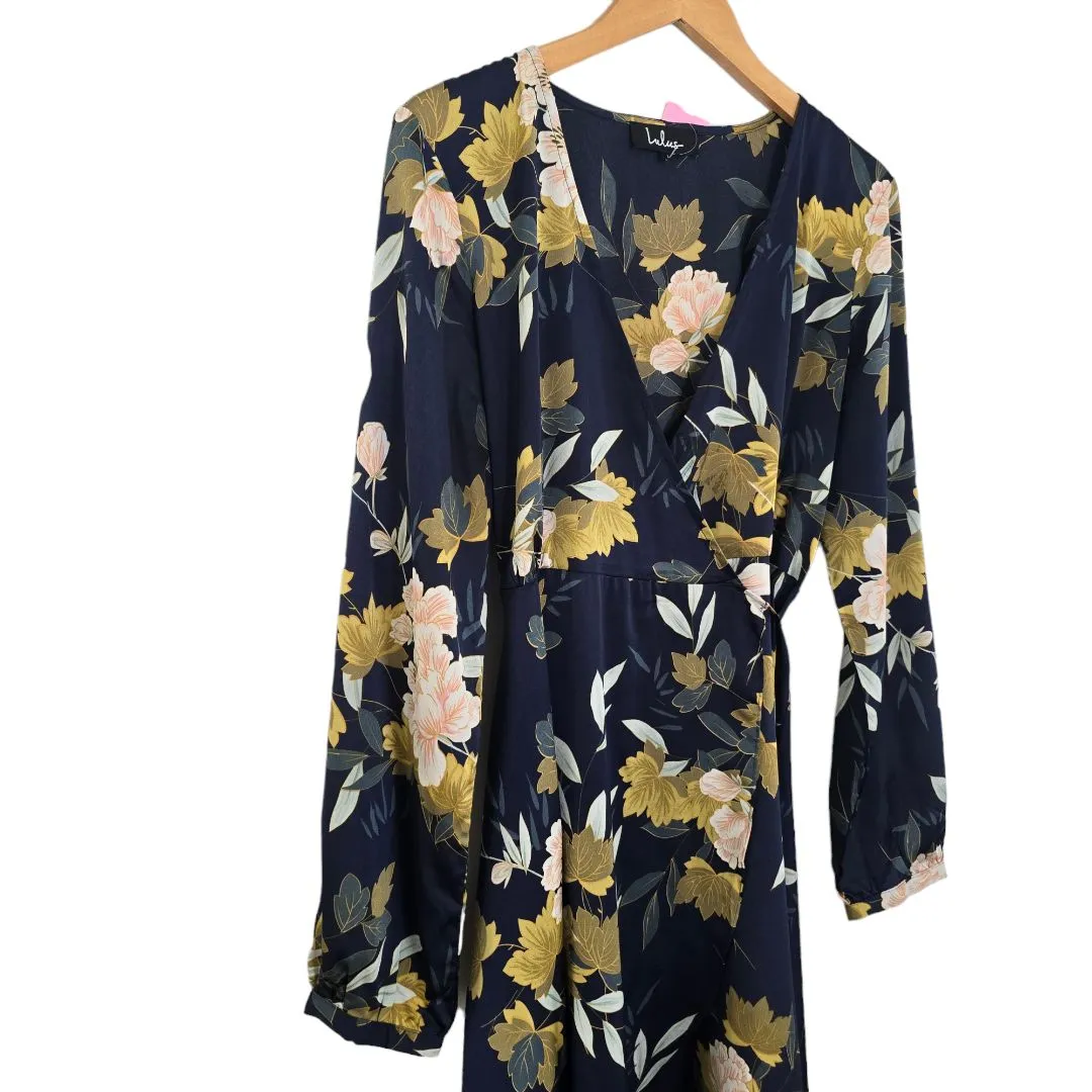 Lulus blue floral wrap dress, Size Large