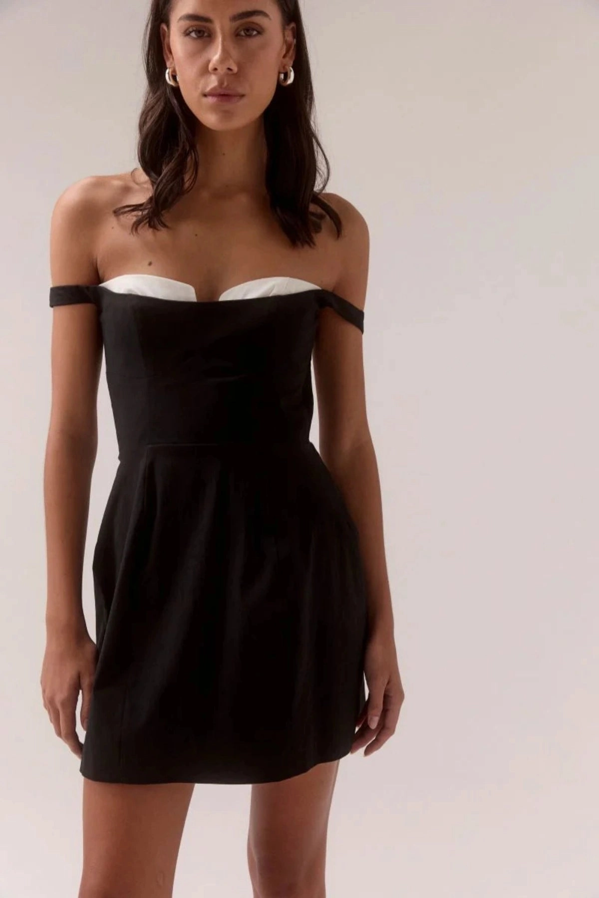Lure Mini Dress Black/White Night Appeal Light And Airy