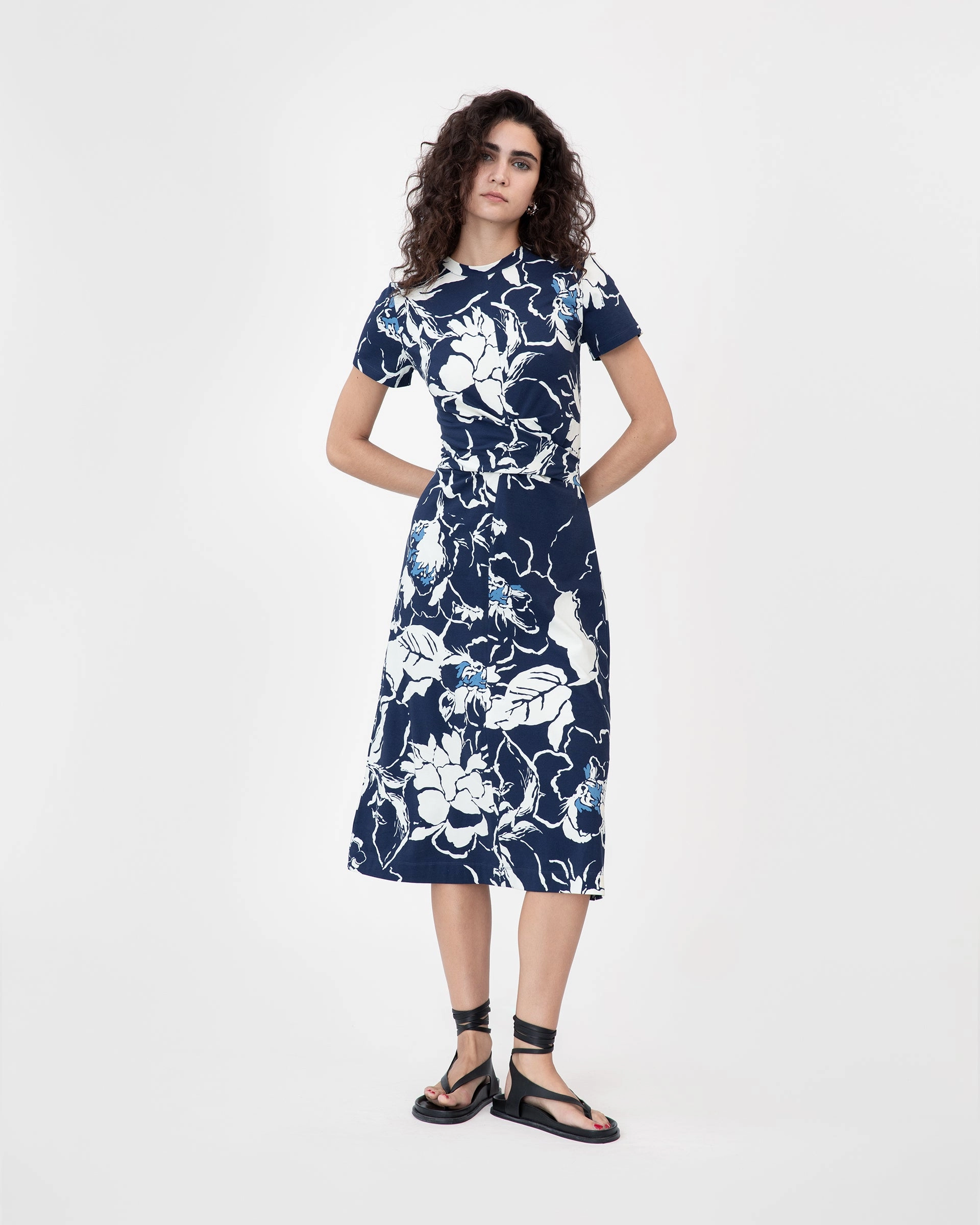 Vintage-Inspired Natural Form Mac Dress