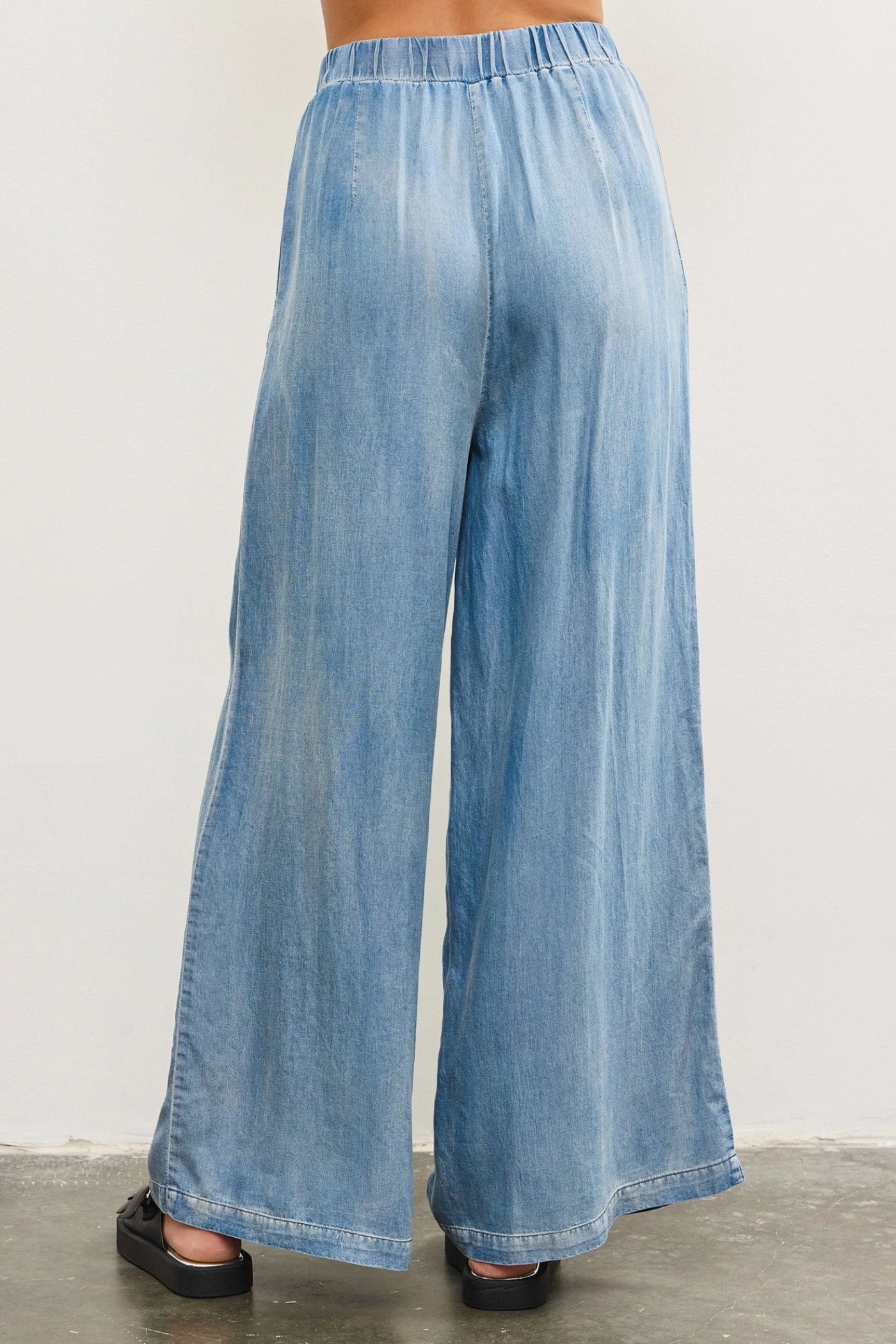 MADDIE DENIM WIDE-LEG PANTS Hypoallergenic fabric Breathable Motion