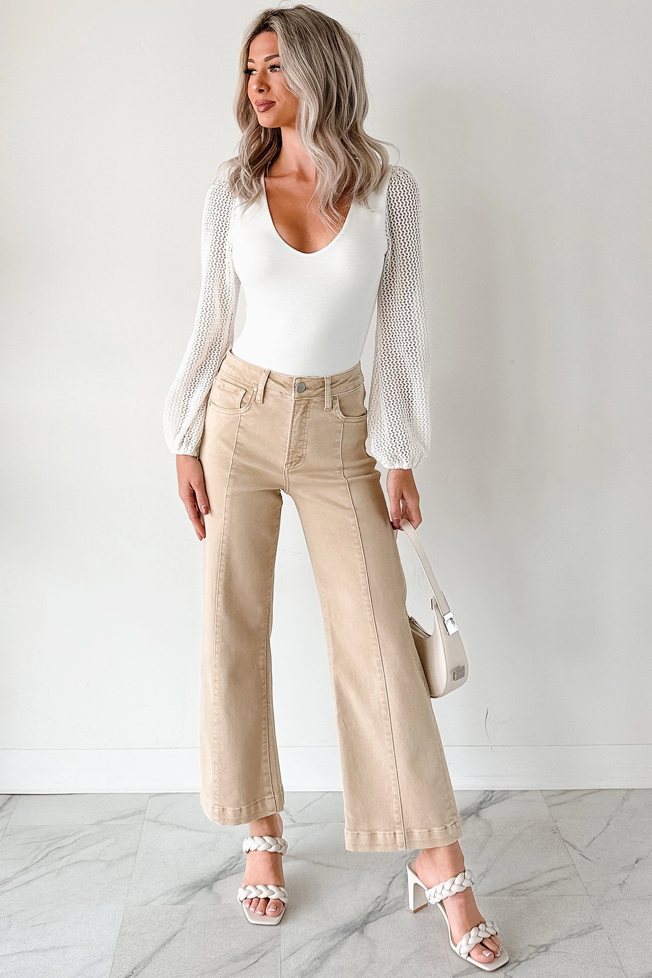 Light Waist Maizie Tummy Control Wide Leg Cropped Risen Jeans (Latte)