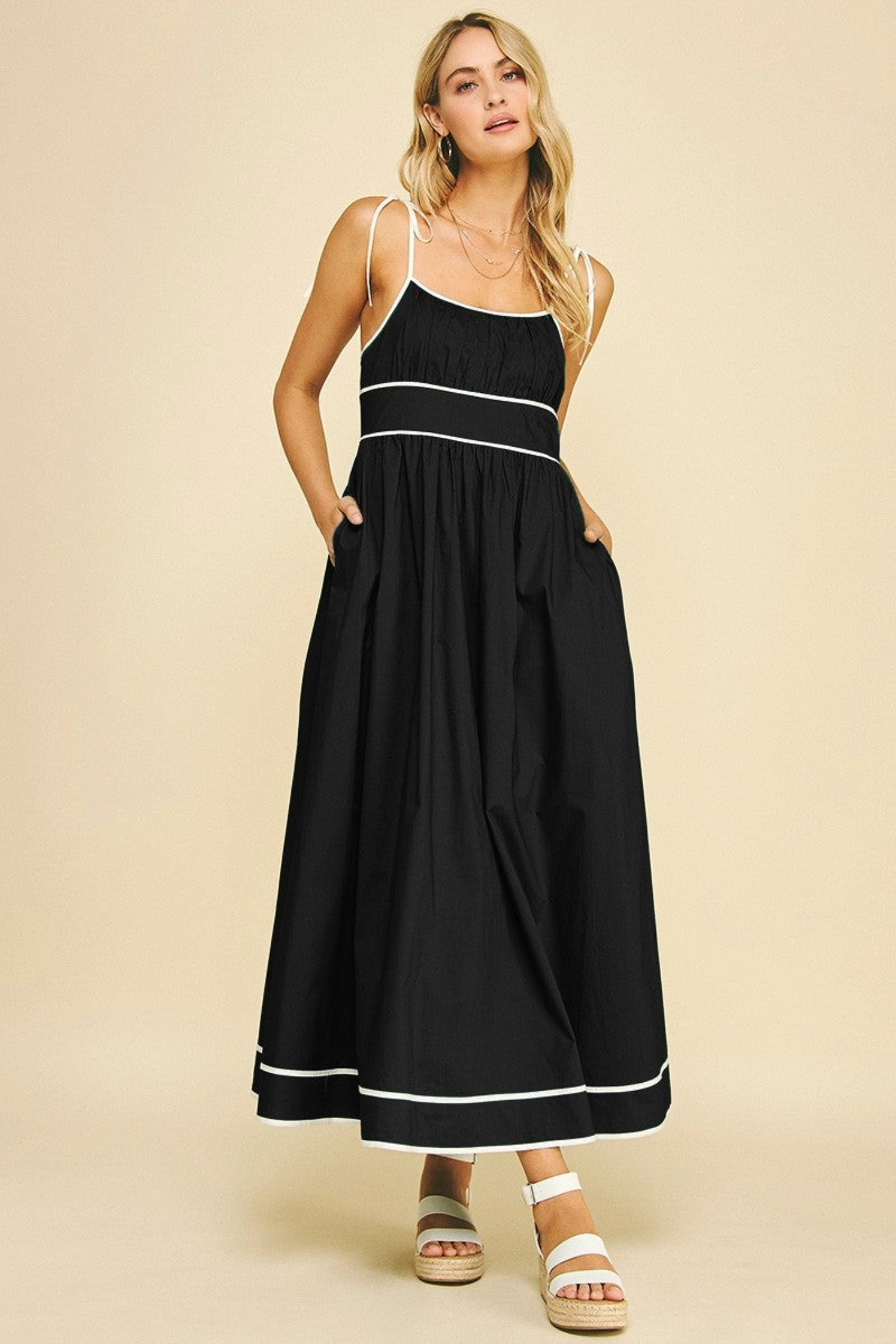 Date night LAURA CONTRAST MAXI DRESS