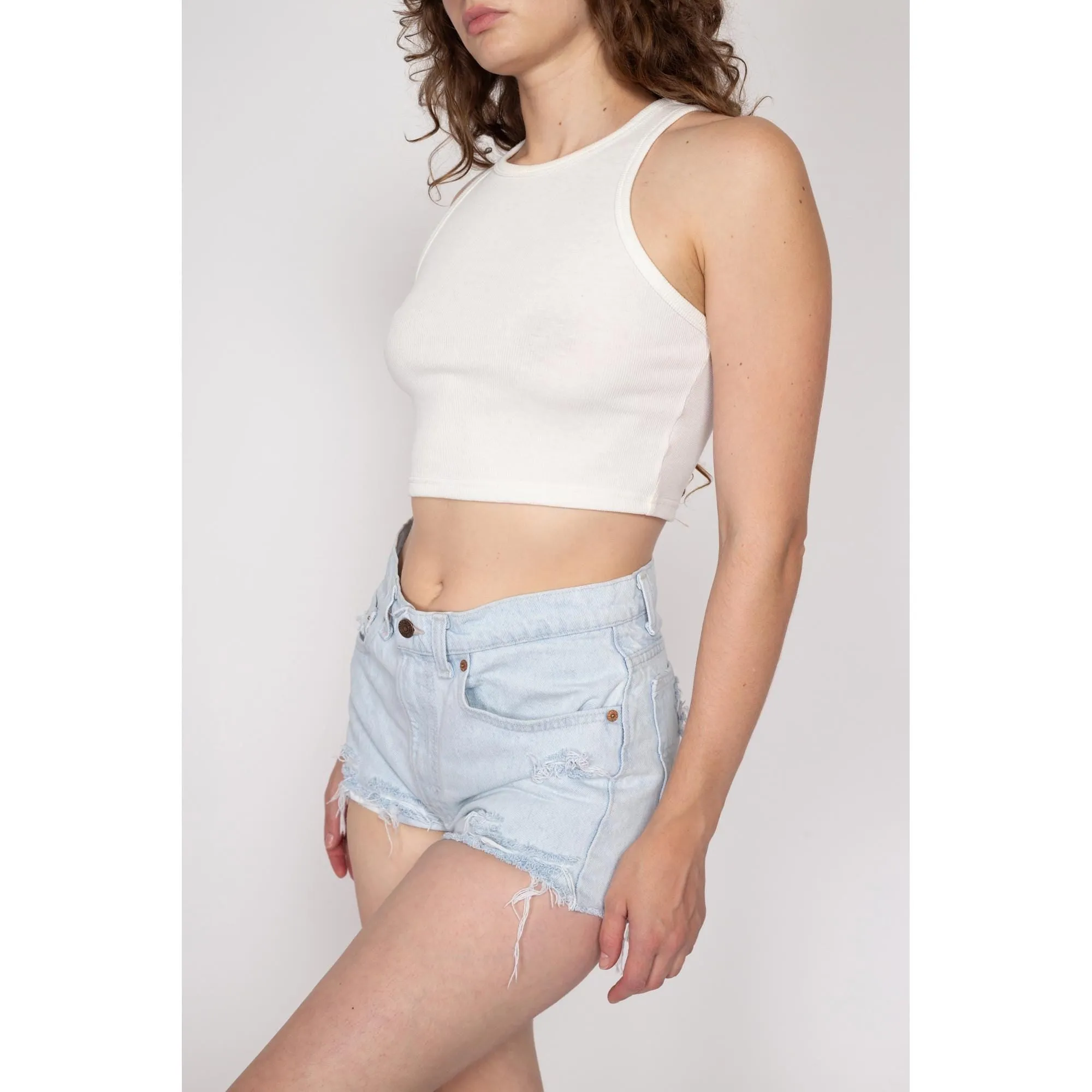 Med-Lrg 90s Levis 505 Cut Off Jean Shorts 31"