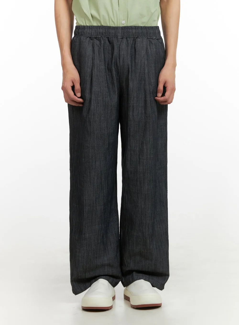 Men's Solid Loose Fit Jeans IY431