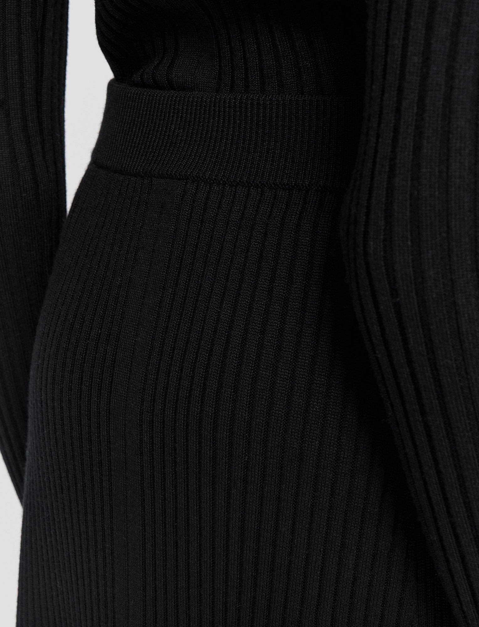 Merino Silk Rib Skirt Sequined Finish