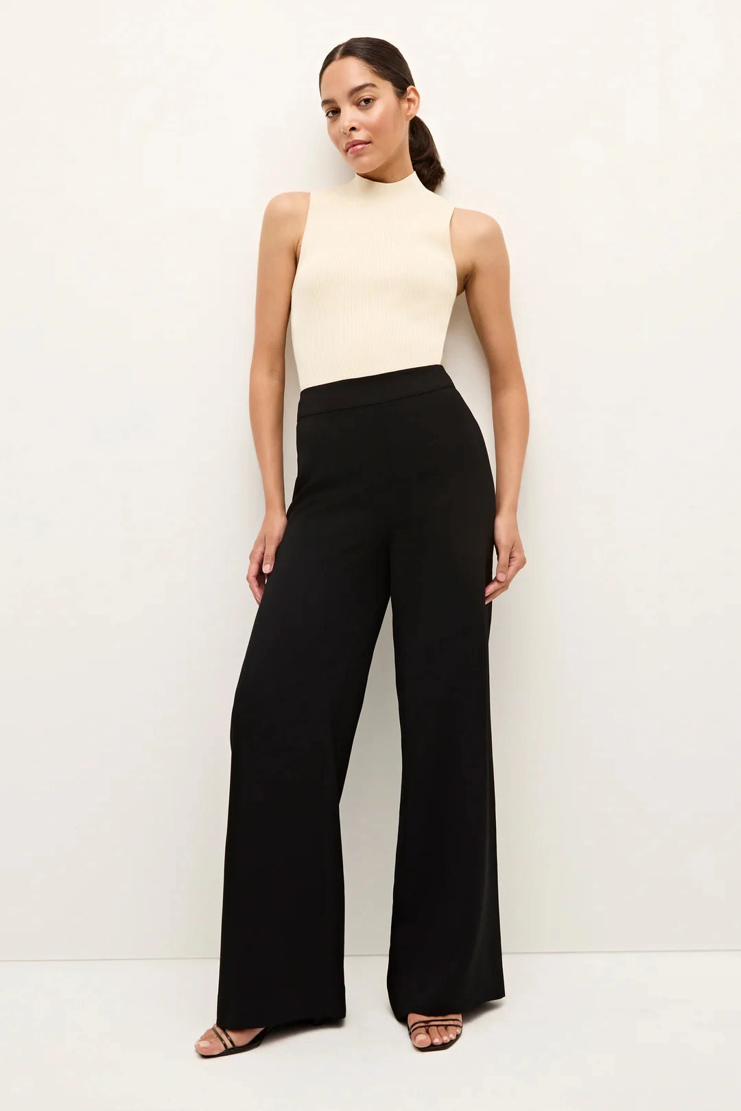 Non Irritating Mia Straight Pant Black