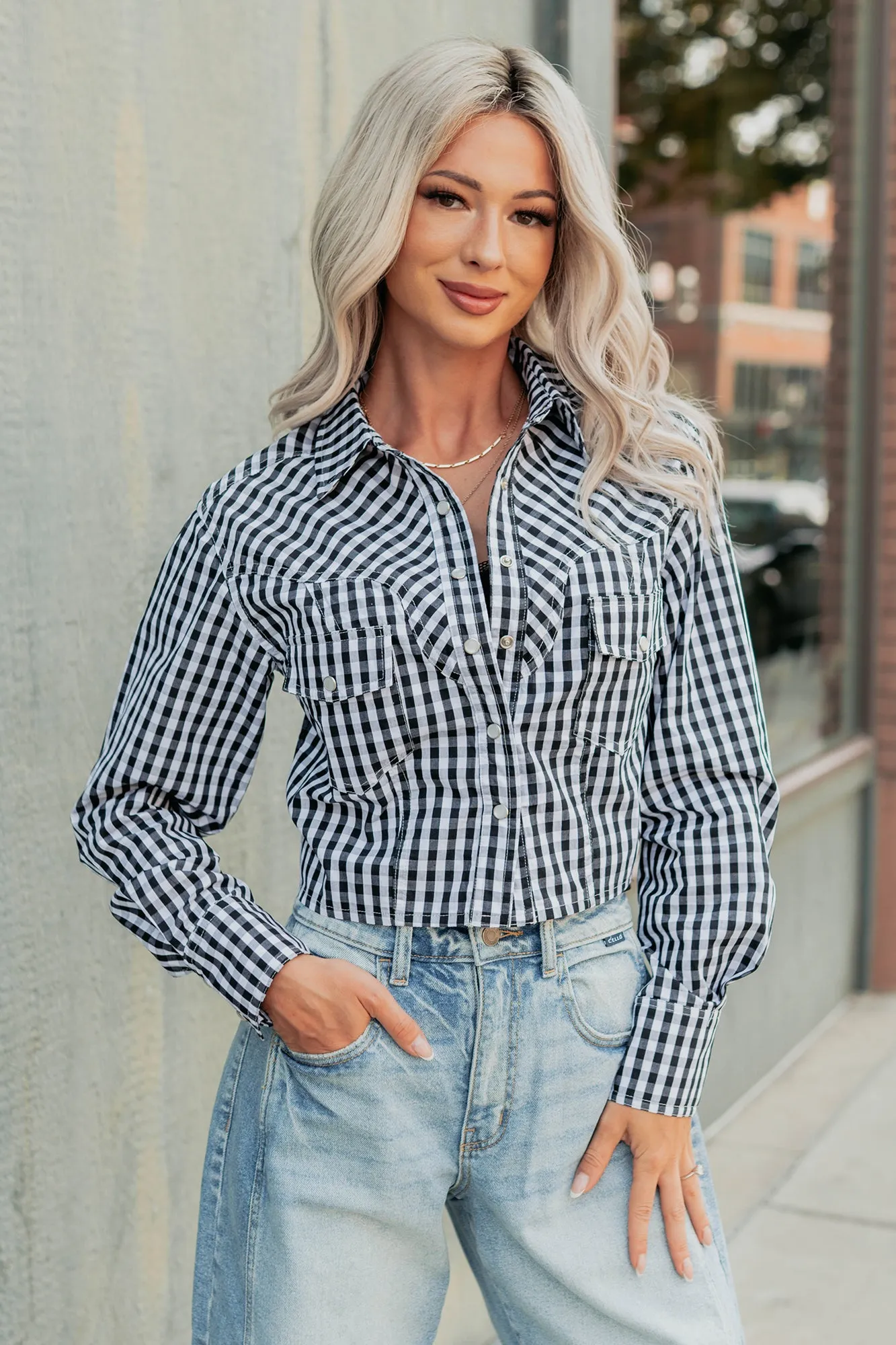 Versatile Layering Cut Morning Markets Signature 8 Gingham Crop Shirt (Black)