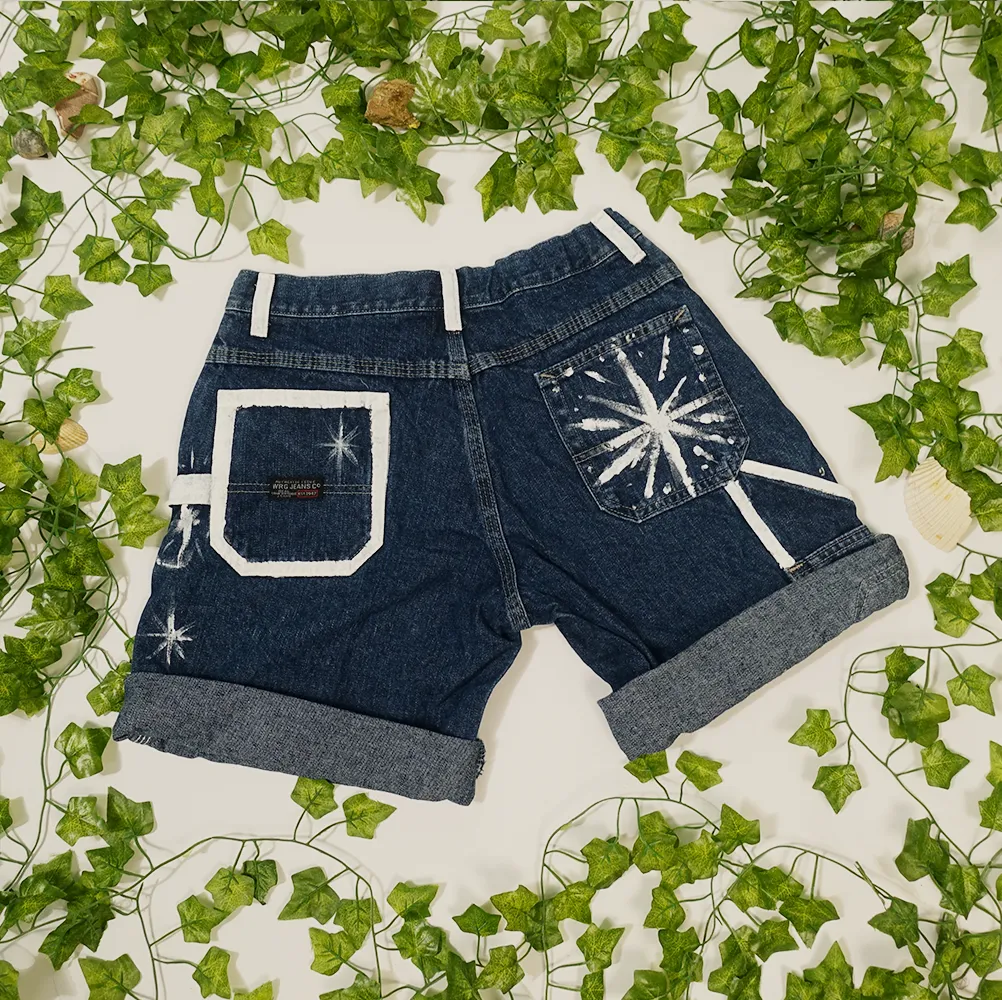 Moon Shorts