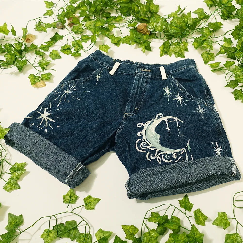 Moon Shorts