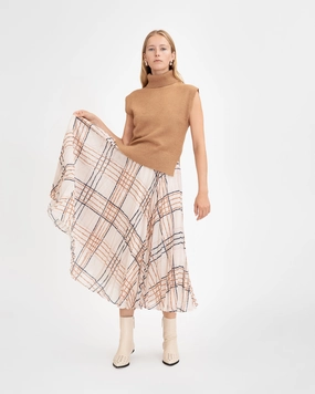 Angelica Skirt Classic Cut Hip Friendly Pockets