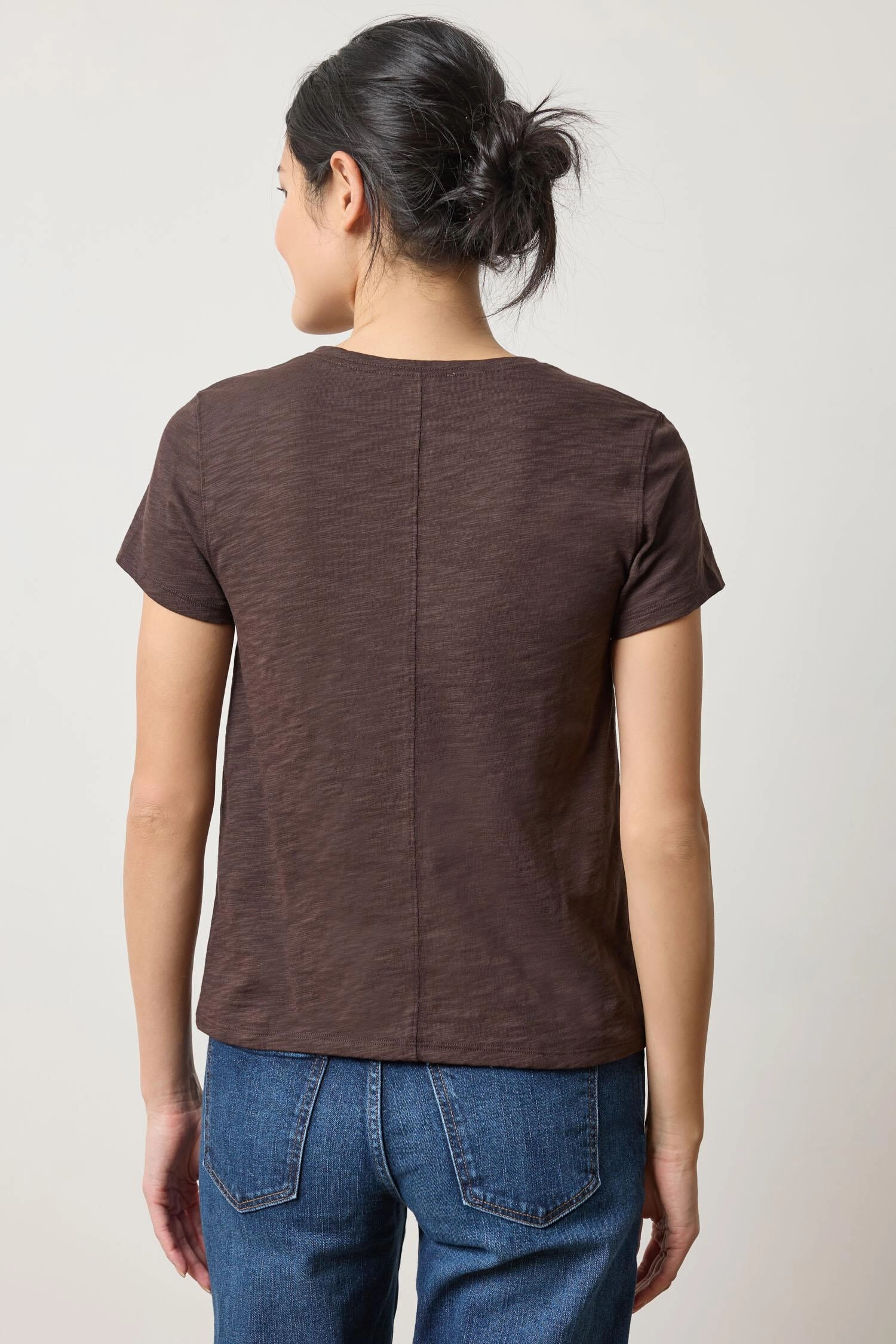 High Collar Protection Design VersatileNeckline Short Sleeve Back Seam V-Neck Espresso