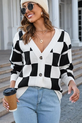 BUFFALO PLAID BUTTON CLOSURE V NECK CARDIGAN NonIrritating Stitching SlipResistant