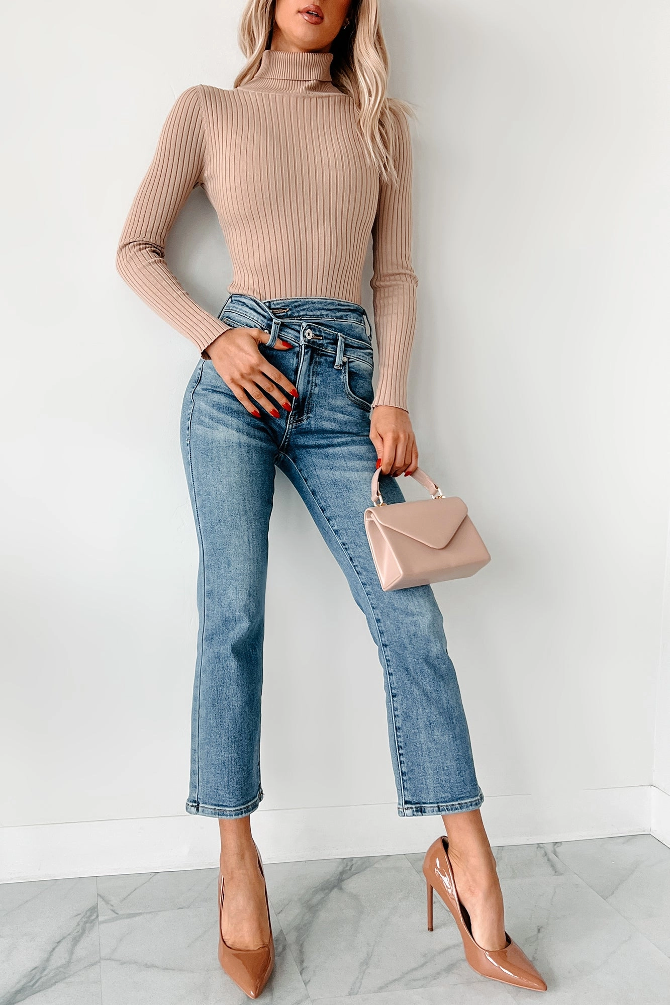 Novie High Rise Cross-Over Waist Special A Jeans (Medium Light) Soft Lines