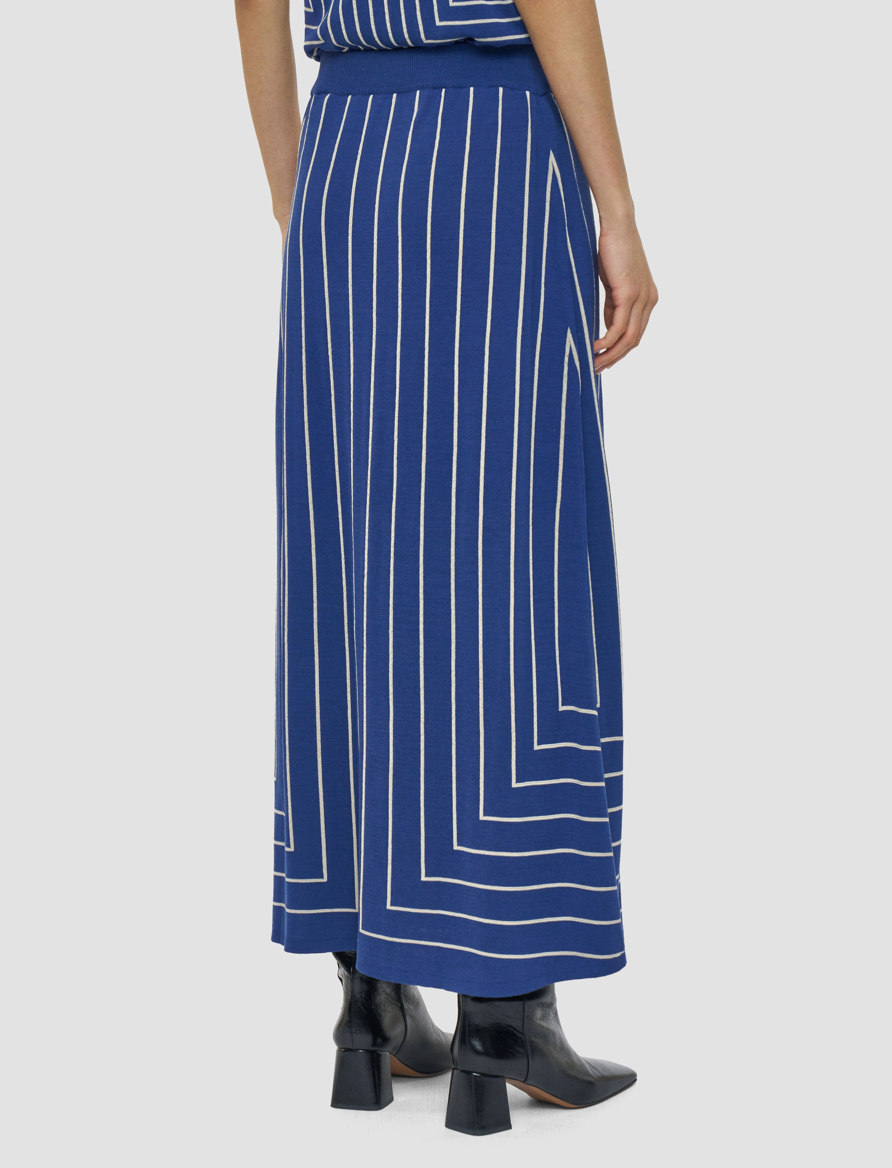 Fashion Forward Simple Flow Geometric Jacquard Silk Blend Skirt