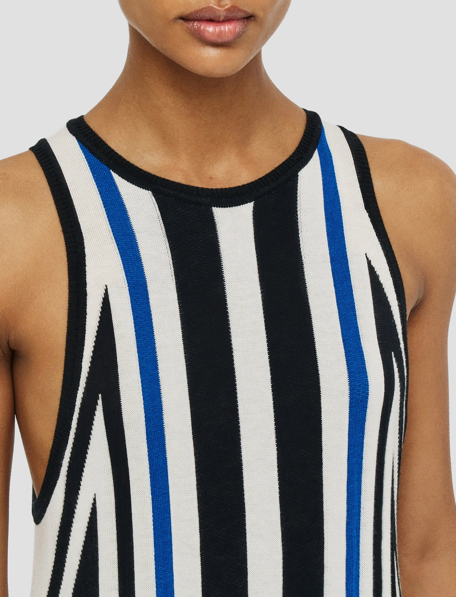 Guest Shine Flattering Waist Fit Cretto Jacquard Knitted Dress