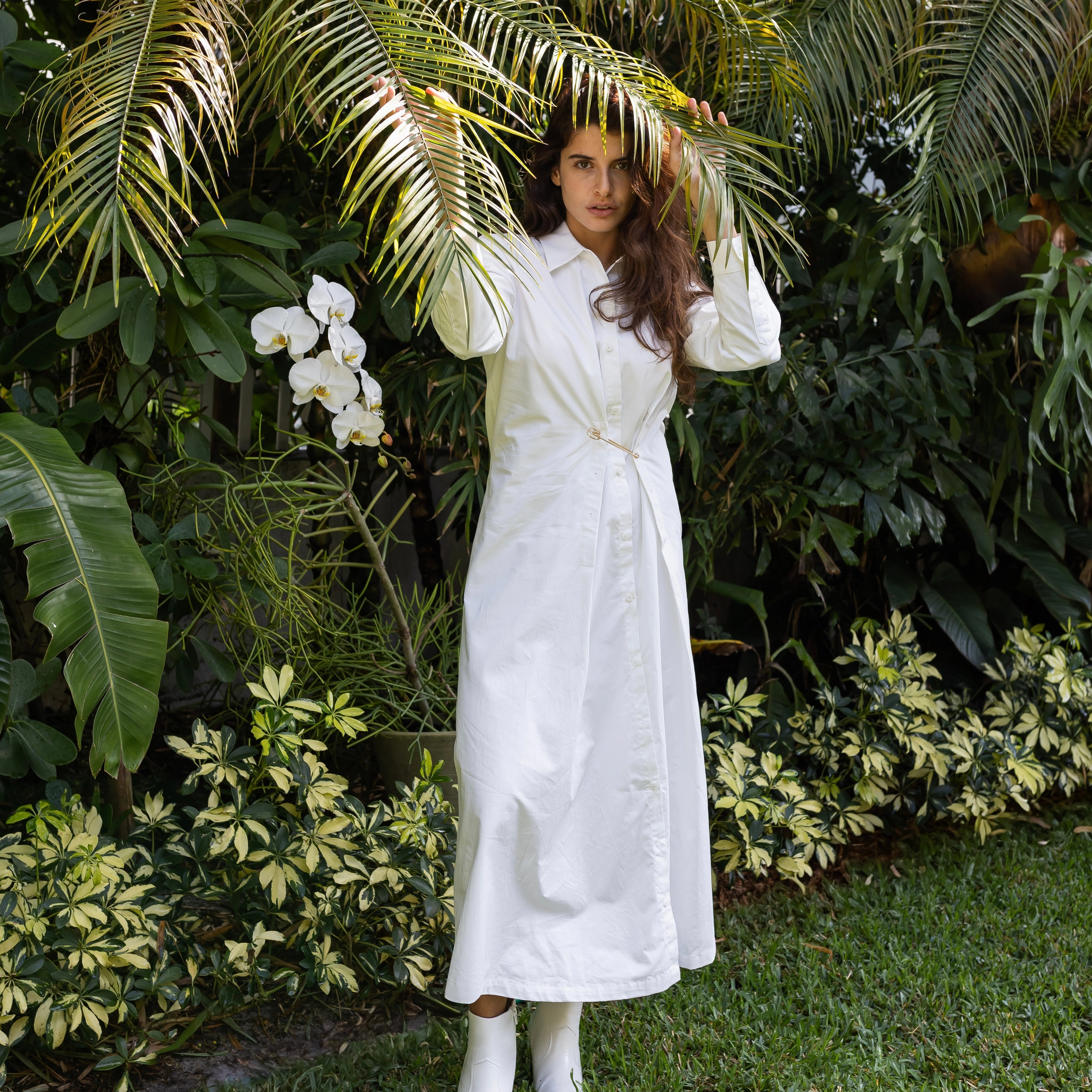 Light Mood MoistureWickingTechnology Overlay Pin Dress | White [Final Sale]