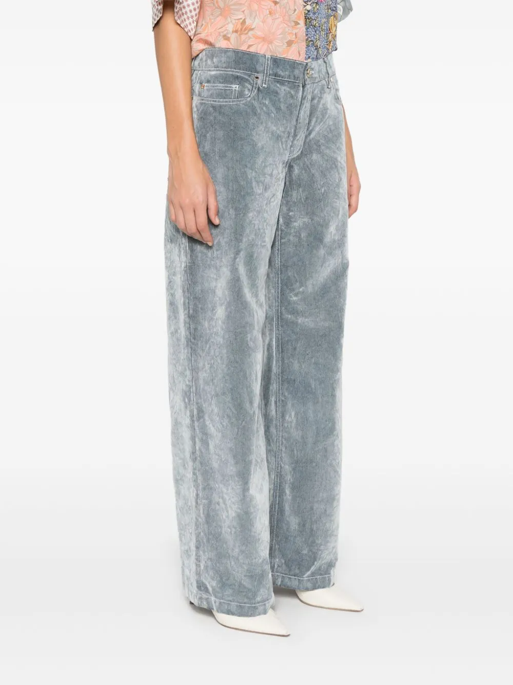 peach jeans