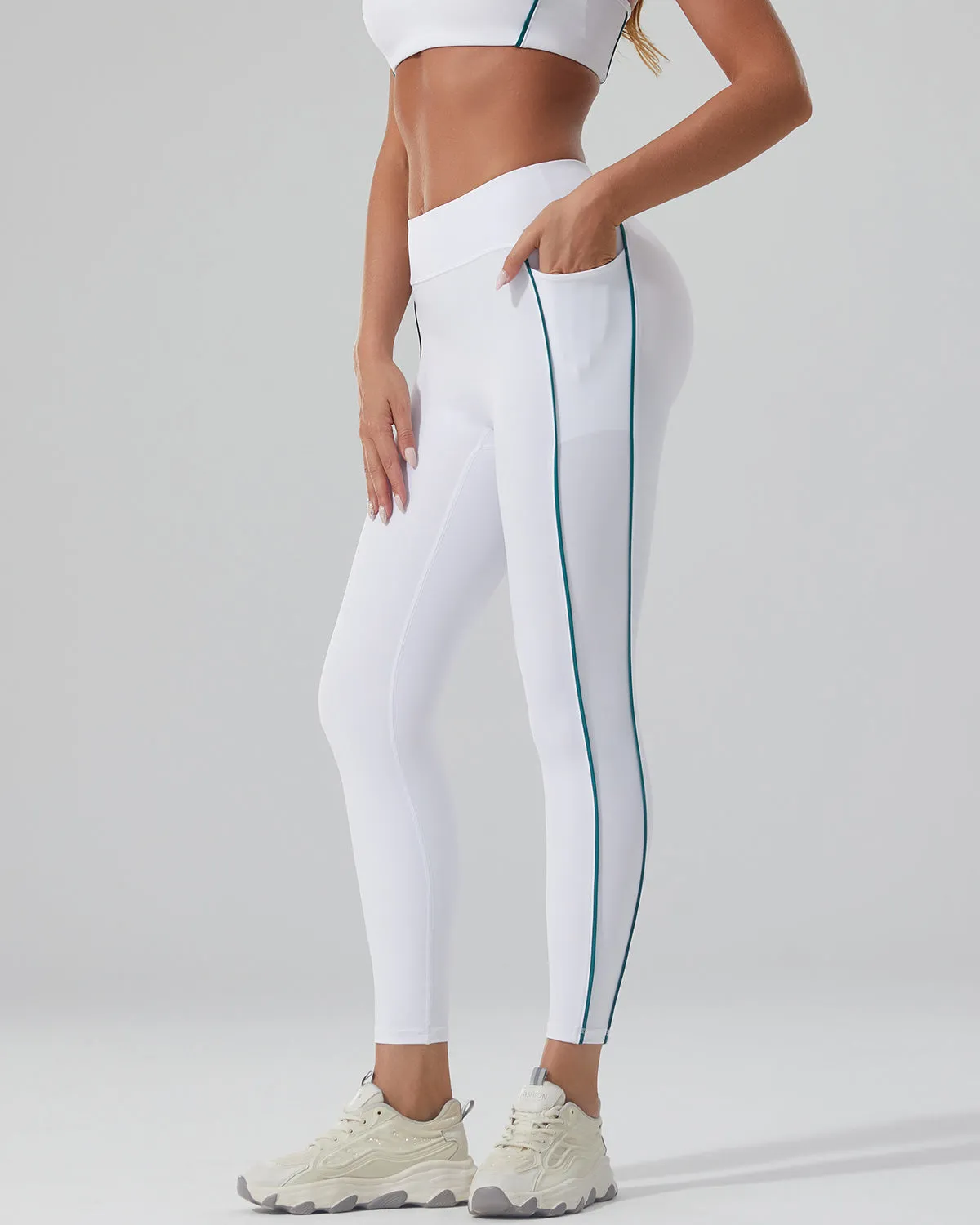 Pearl Seamless Leggings - White