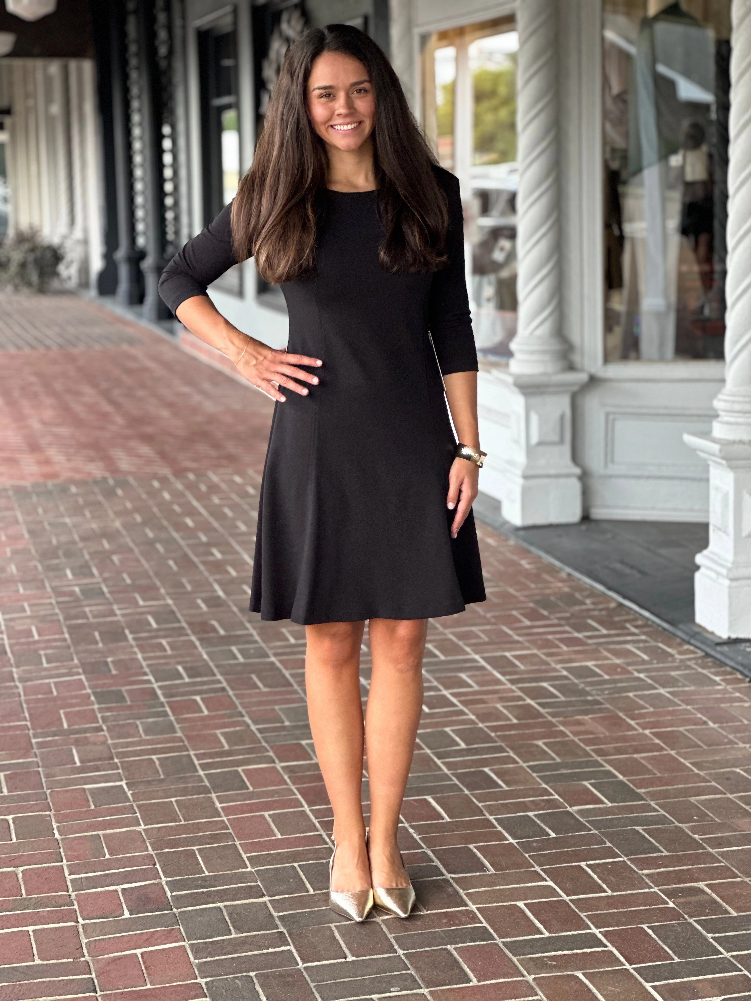 Perre Classic Scoop Neck Zip Dress in Black plus-size