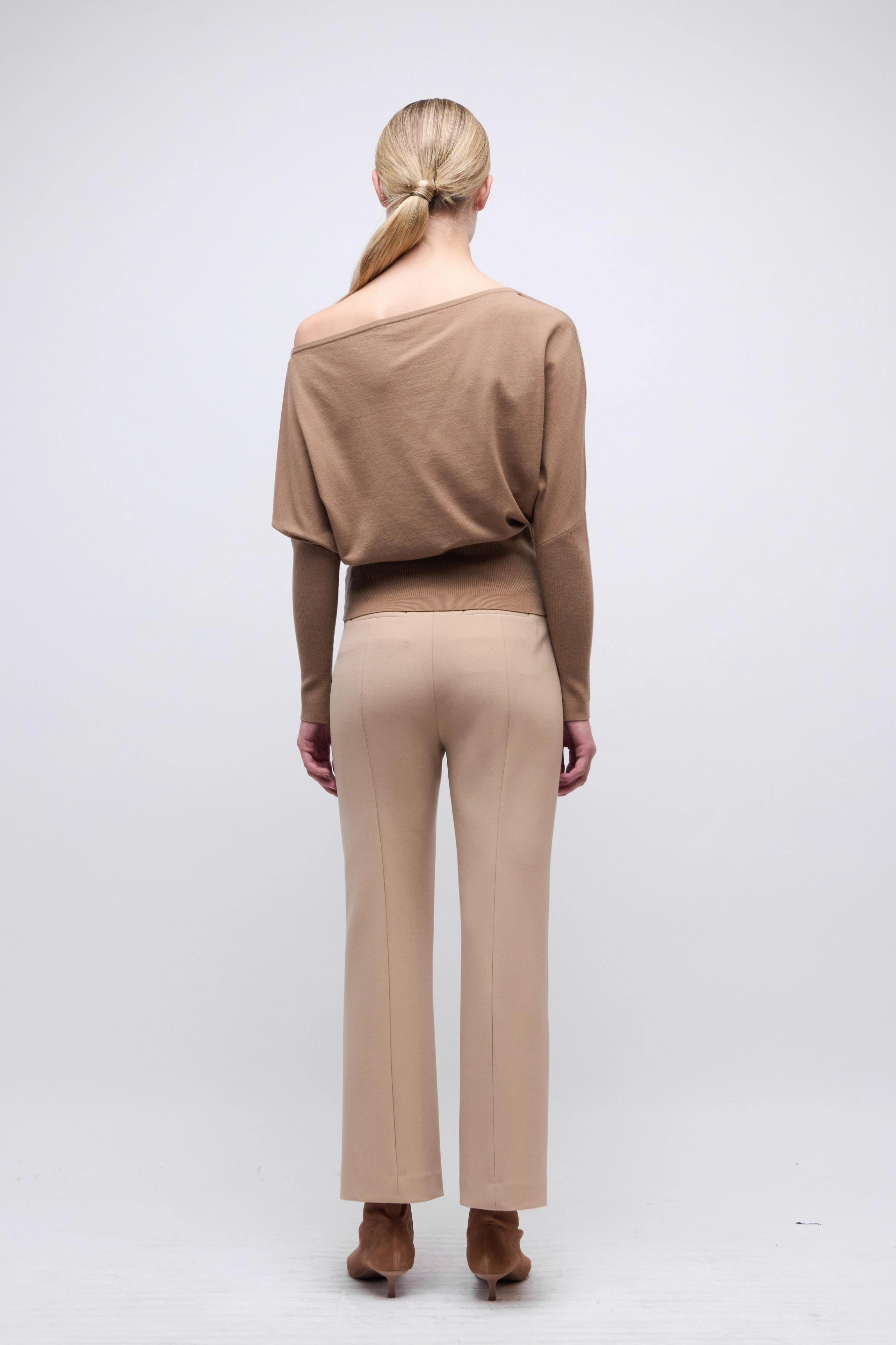 Mackenzie Straight Leg Pant Light Camel Flexible Motion
