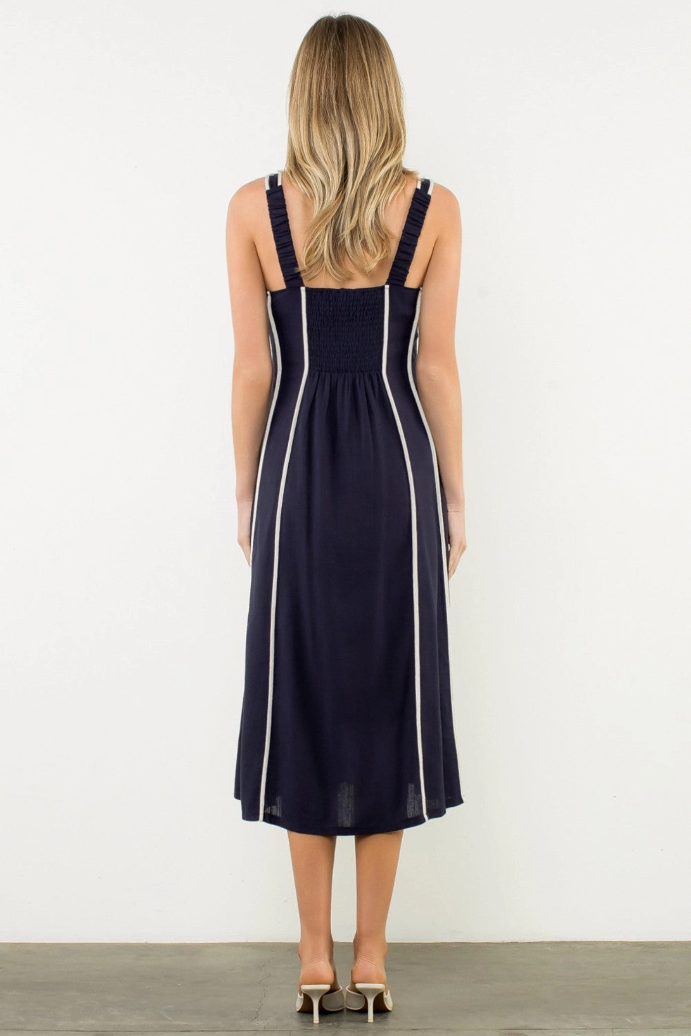 LACY VERTICAL TRIM SLEEVELESS MIDI DRESS Subtle Finish