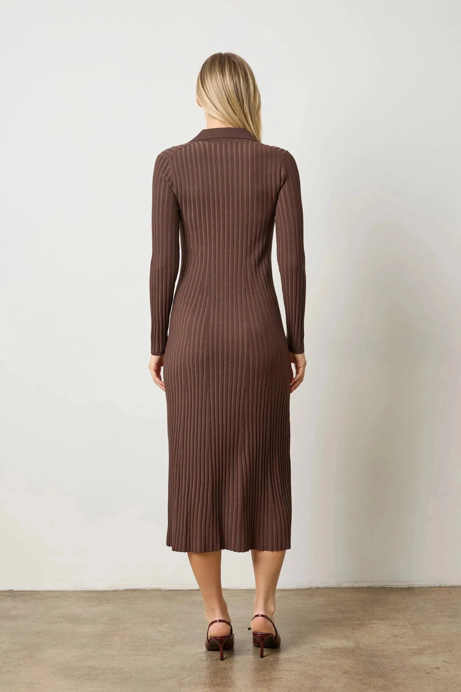 Soft and Relaxed Long Sleeve Rib Henley Dress Mink