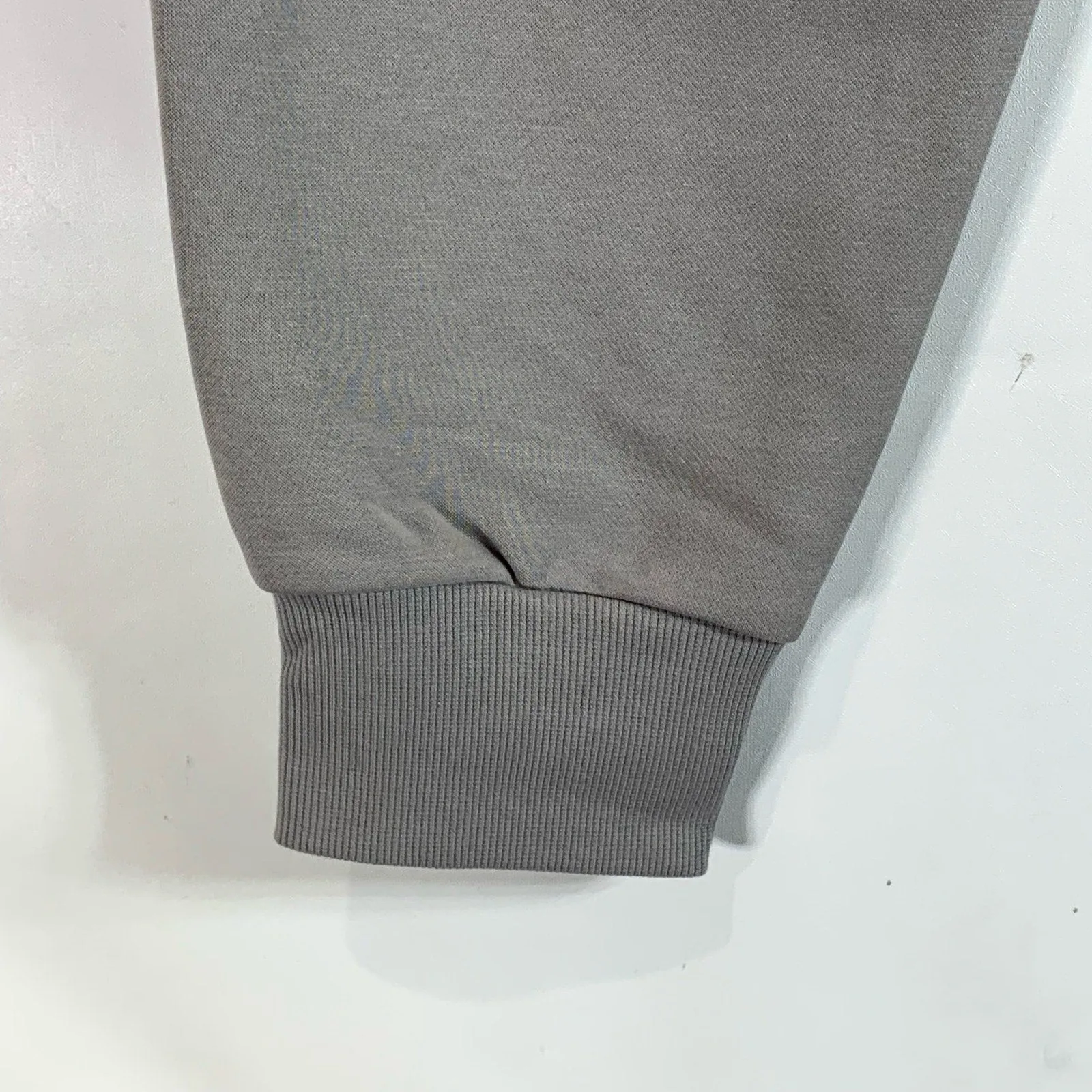 PUMA Men's Concrete Gray Essential Logo Fleece Pull-On Sweatpants SZ XL