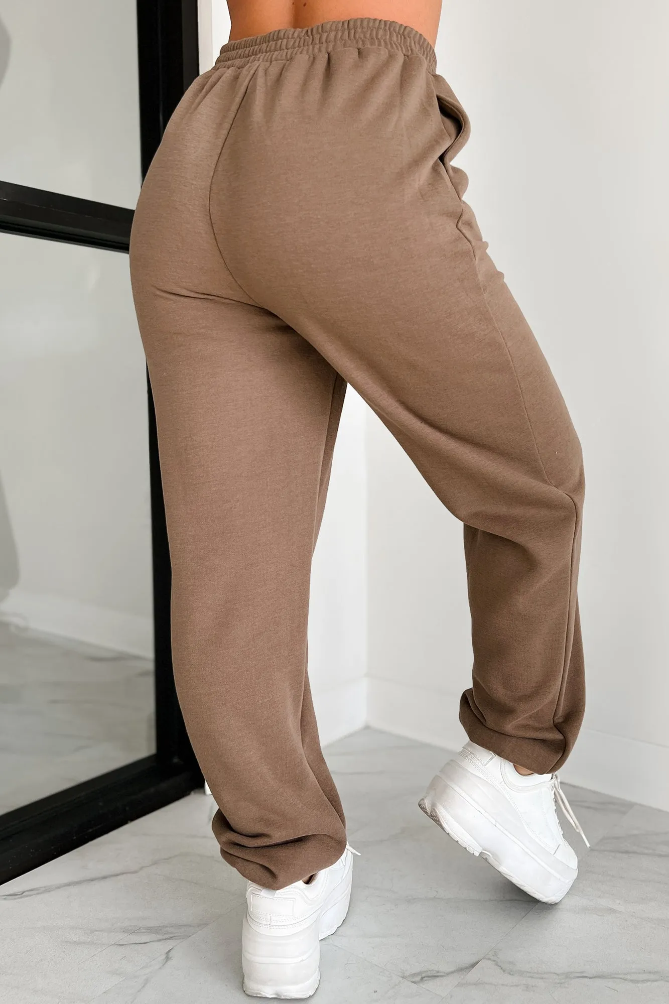 Putting Life On Hold Fleece Two-Piece Jogger Set (Mocha)