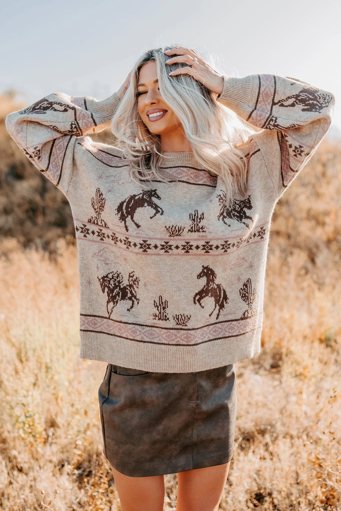 Range Romance Western Print Sweater (Taupe) Thermal Insulation Tech