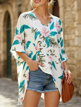 Fashionable Style RelaxedNeckline V Neck Printed Bat Sleeve Top with Loose Baggy Fit