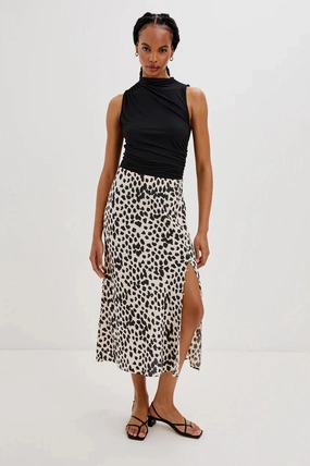 Chill Feel Hepburn Skirt Taupe Spotted