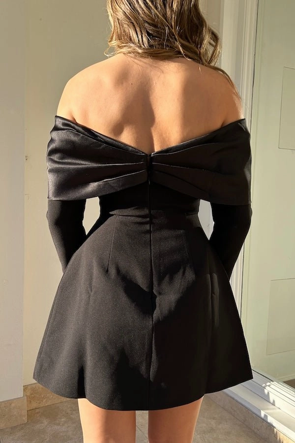 Soft Pleats Office Tone The Ultimate Muse Bow Mini Dress Black