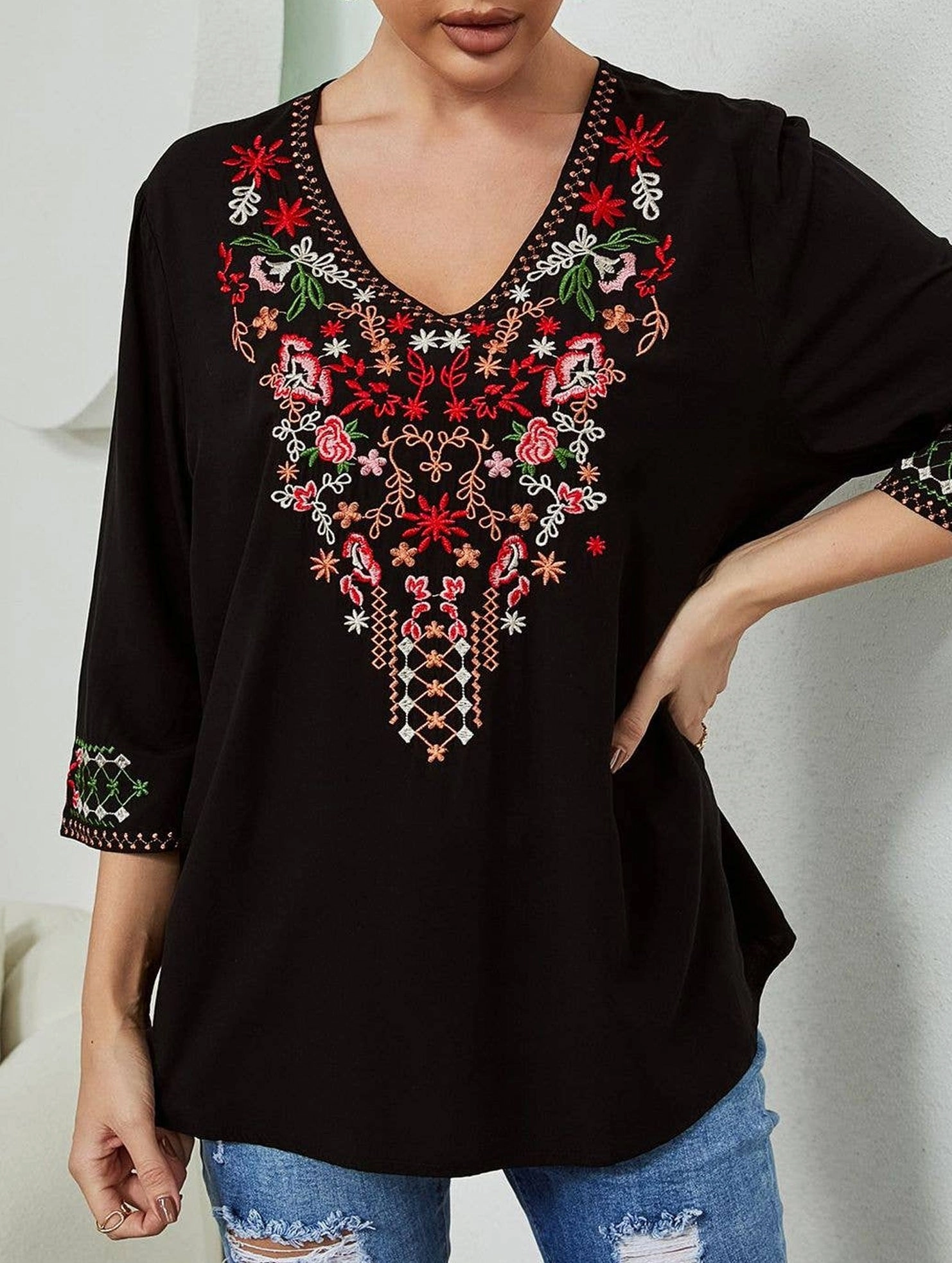 COTTON LOOSE DEEP V EMBROIDERED TOP_CWTBLL0818 Odor Resistant Finish RawEdgedDesign