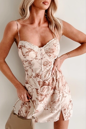 Daily Movement Smart Lines Sweet But Salty Floral Sweetheart Mini Dress (Brown)