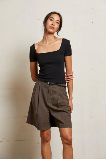 CHLOE LUX RIB SQ NECK CROP TOP ReflectiveTrims LayeredCollar